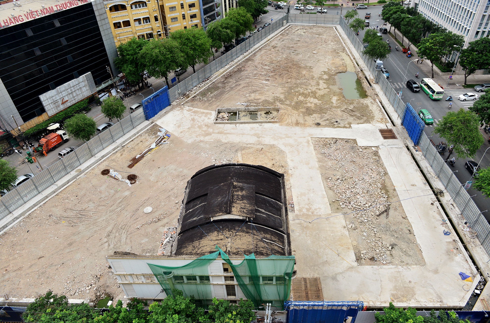 khu dat vang cong truong Me Linh anh 2