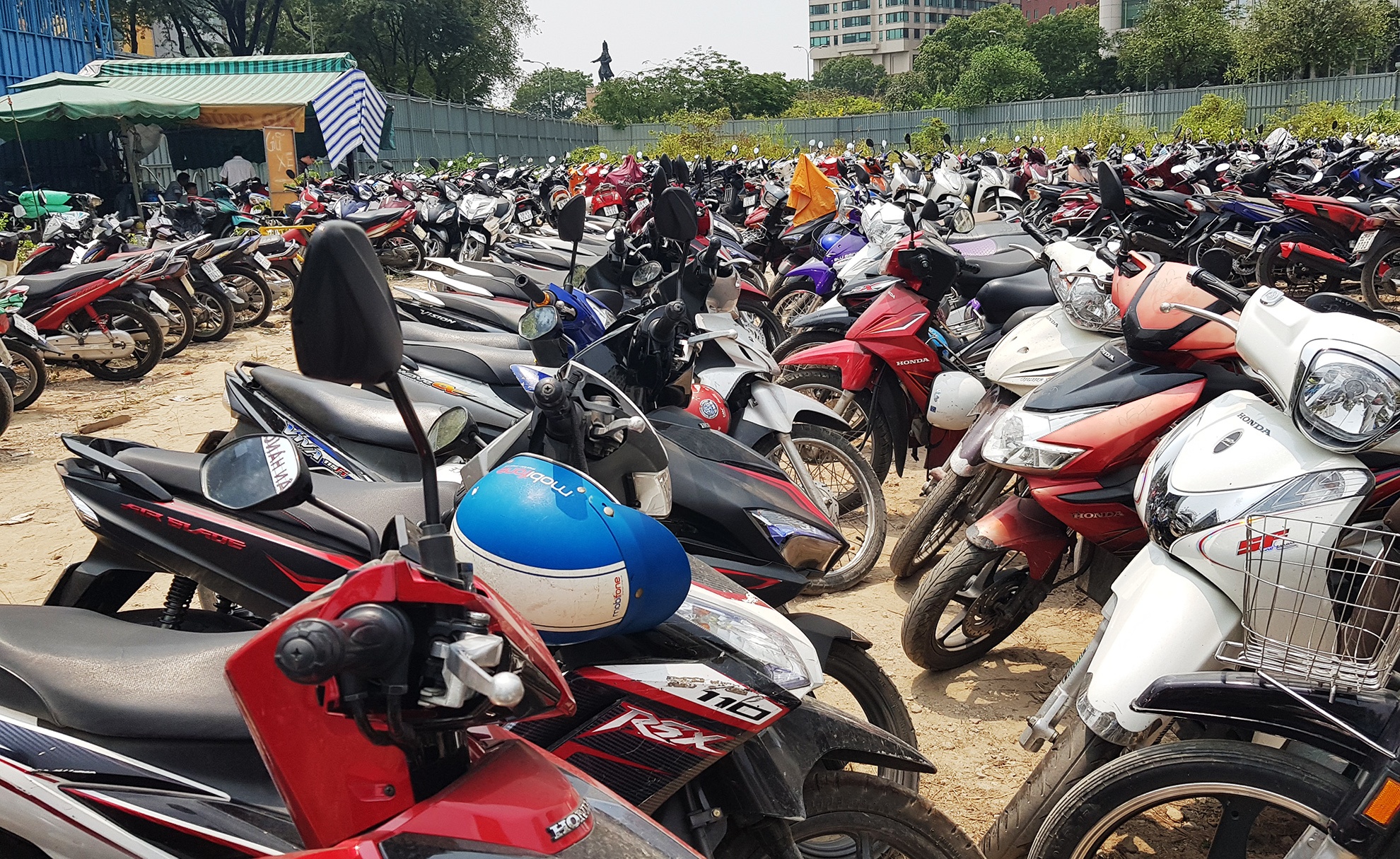 khu dat vang cong truong Me Linh anh 7