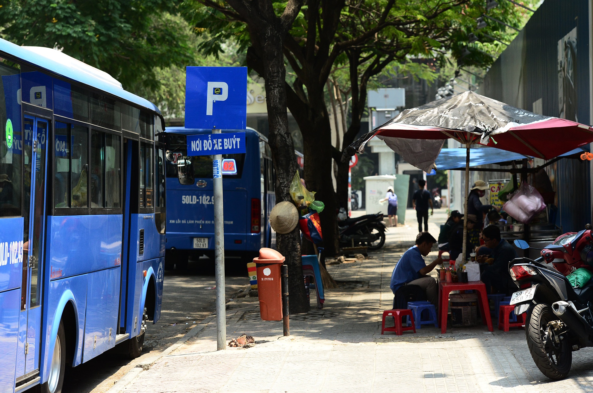 khu dat vang cong truong Me Linh anh 9