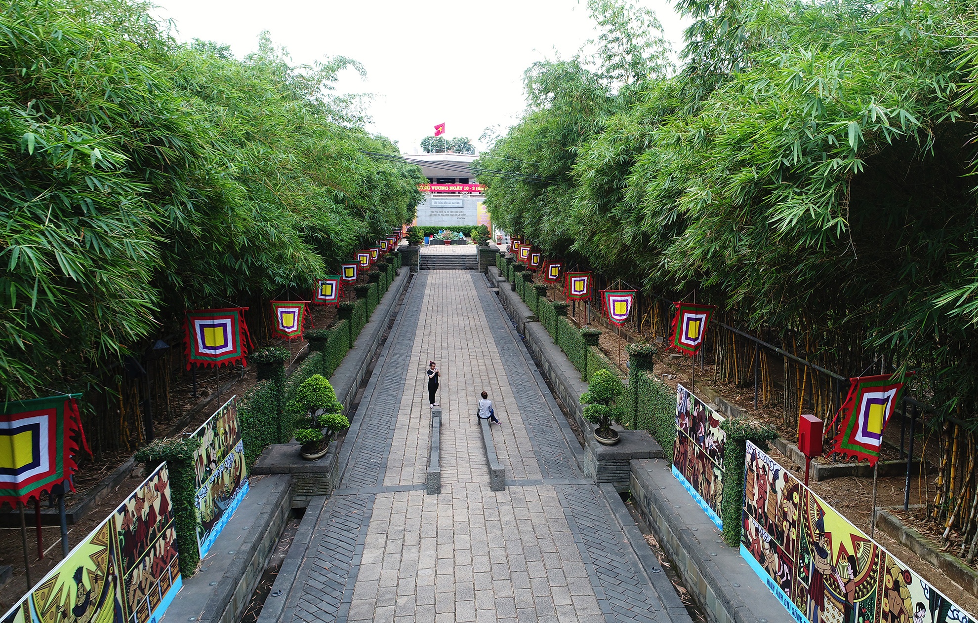 Den tuong niem cac Vua Hung o TP.HCM anh 6