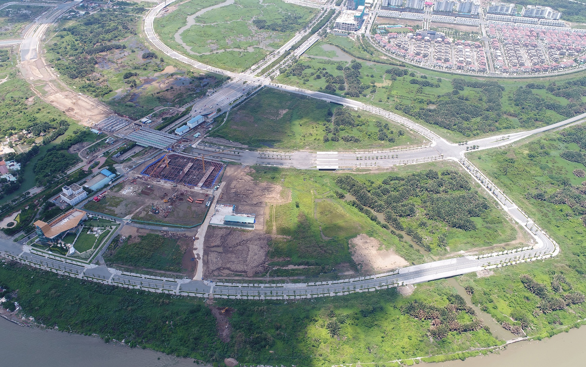 Hien trang 4 tuyen duong 'dat nhat hanh tinh' o Thu Thiem hinh anh