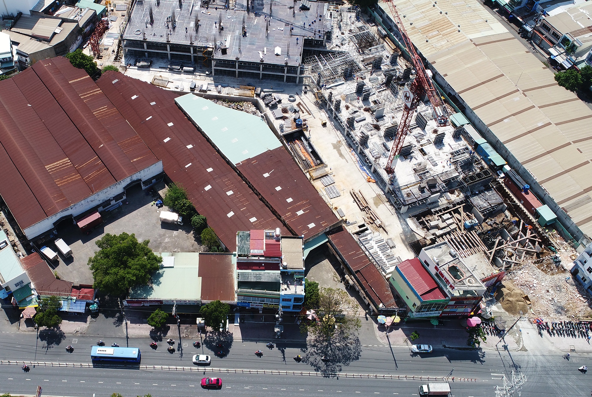 4 khu dat cong bo hoang tren doan duong hon 1 km o Sai Gon hinh anh