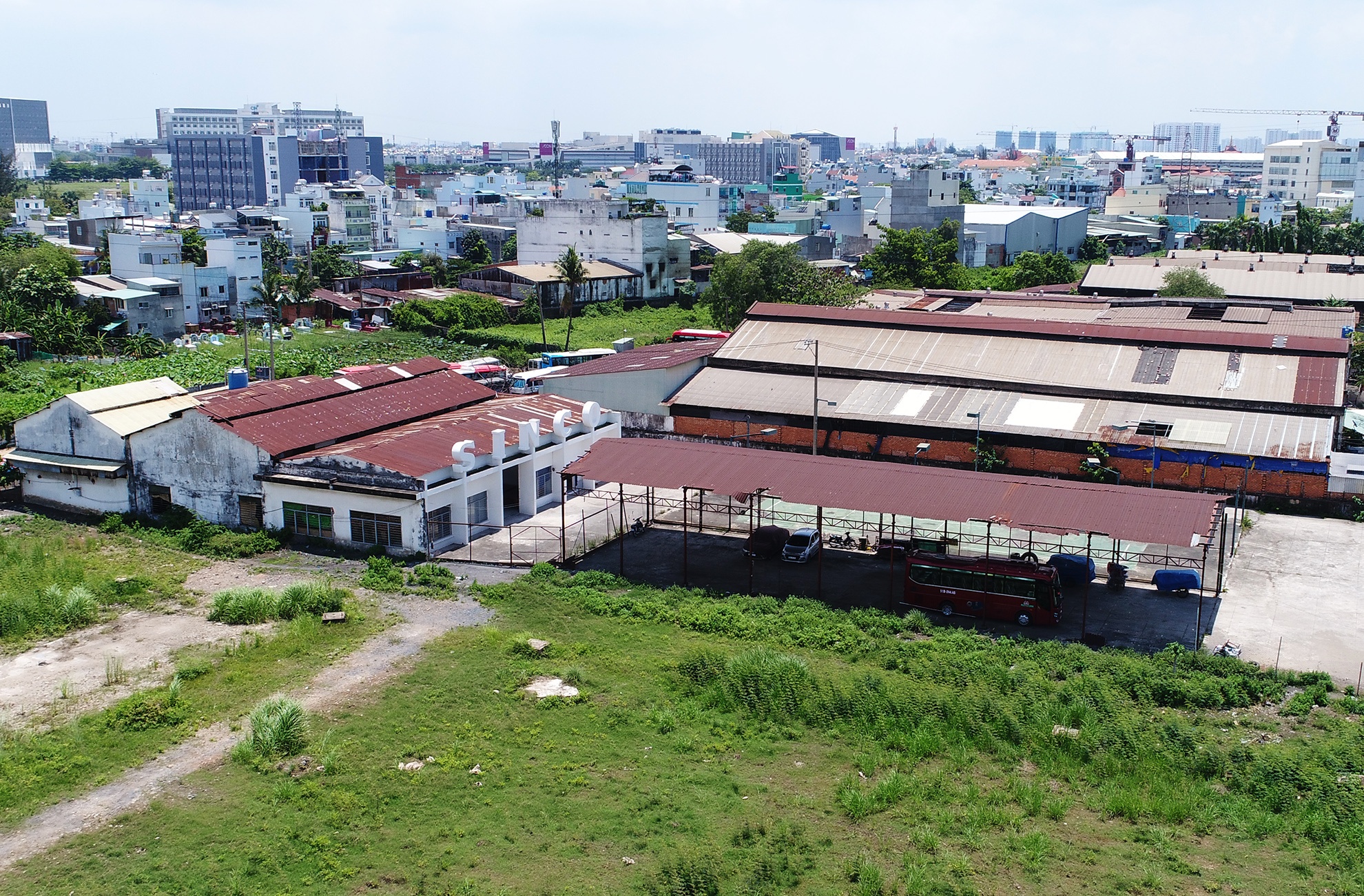 4 khu dat bo hoang ben duong Kinh Duong Vuong anh 2