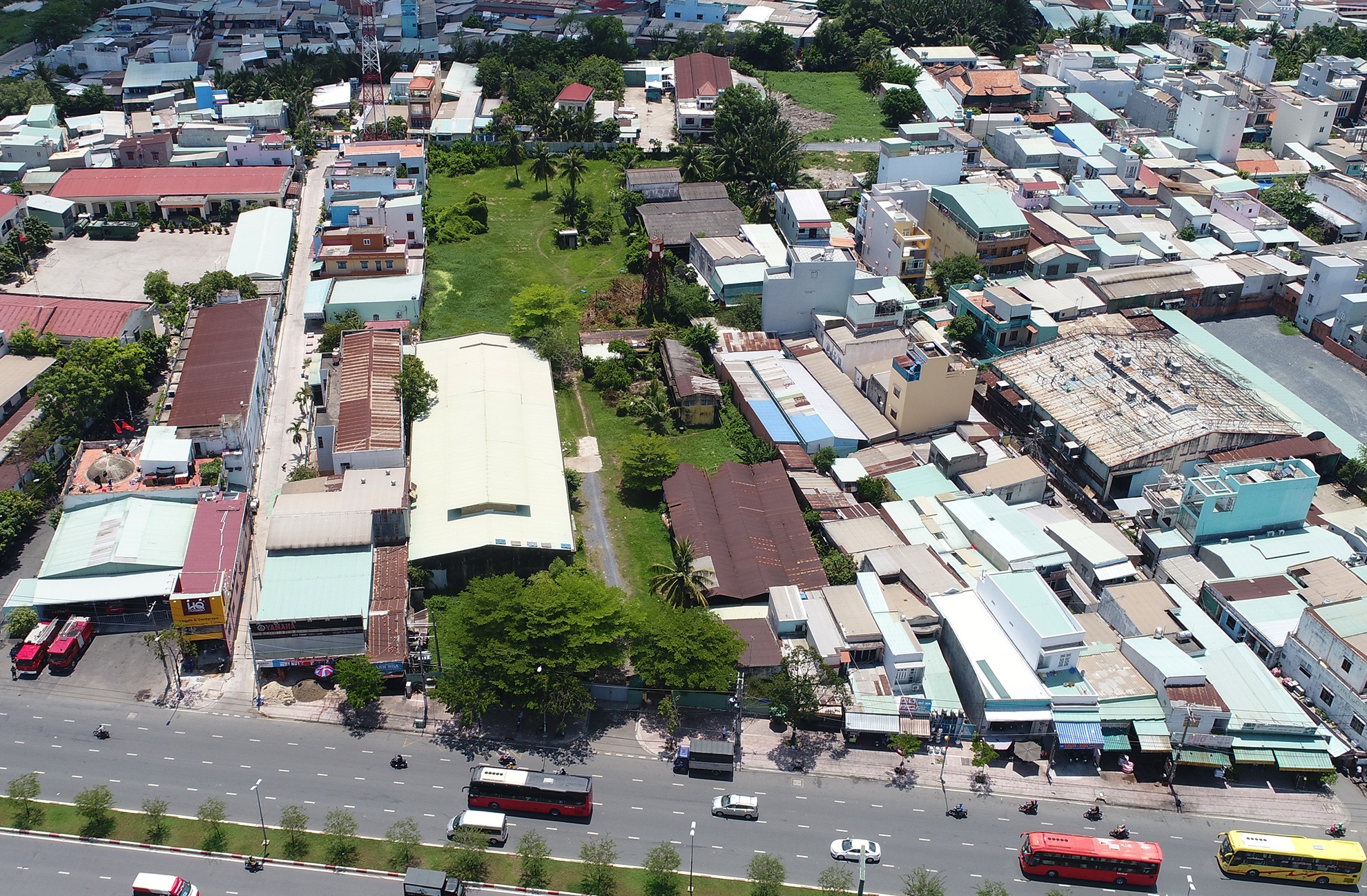 4 khu dat bo hoang ben duong Kinh Duong Vuong anh 9