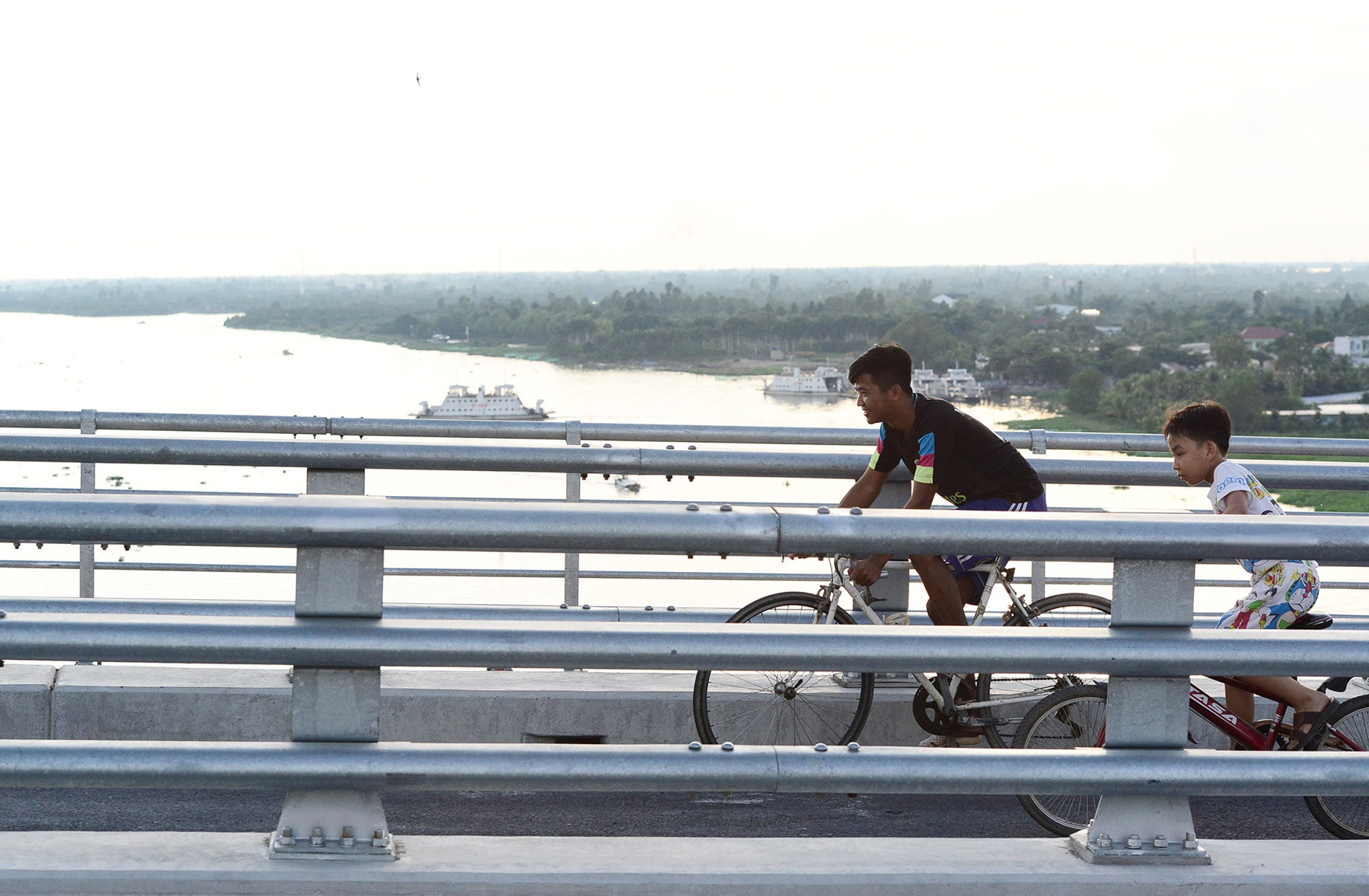 Thong xe cau moi Cao Lanh bac qua song Tien anh 4