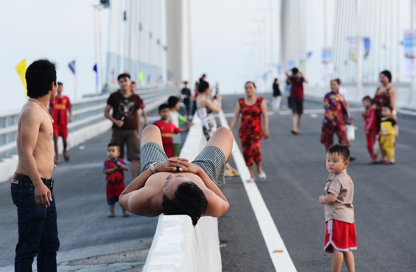 Nguoi mien Tay don cay cau 3.000 ty ket noi Sai Gon hinh anh