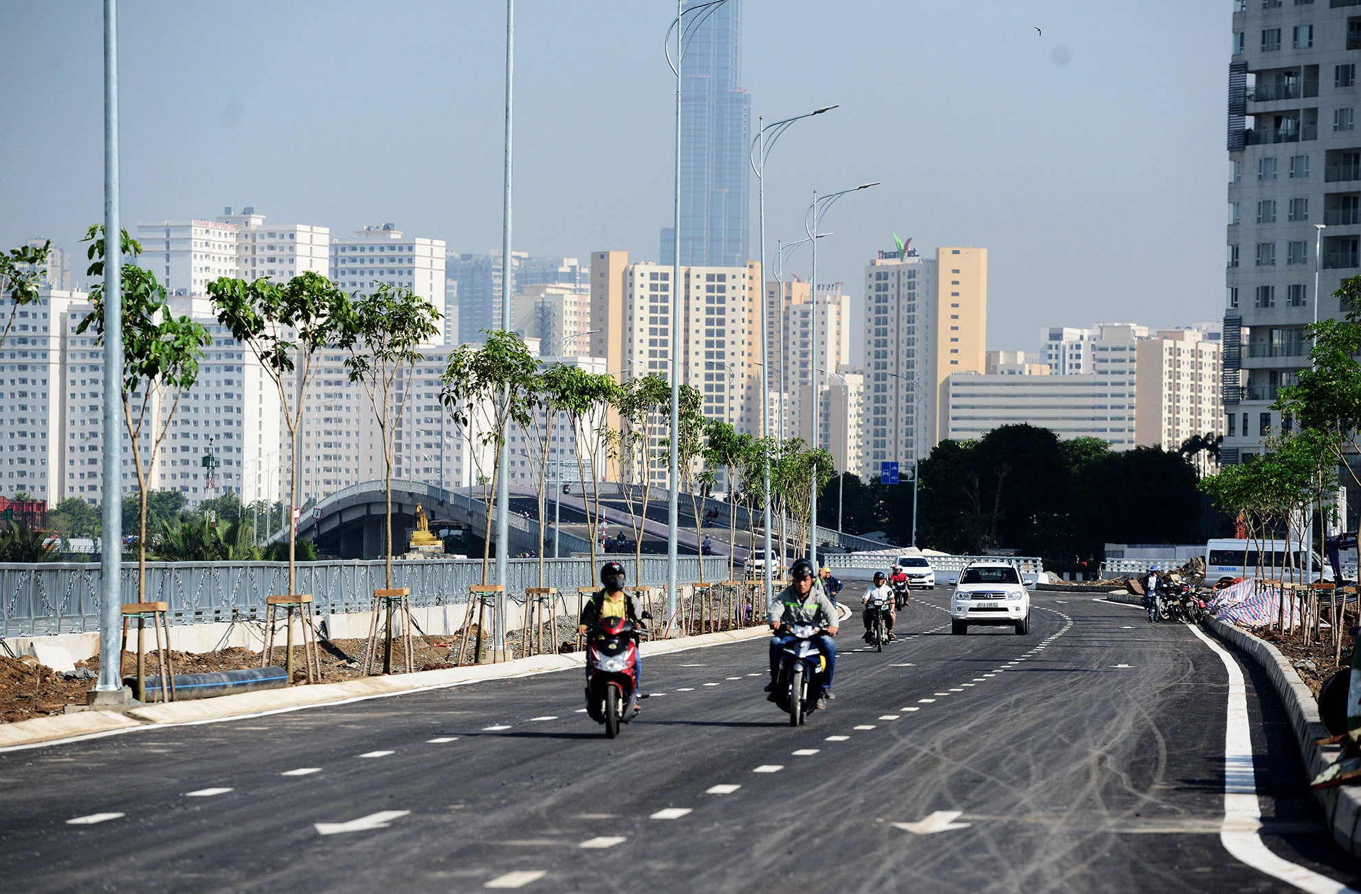 thong xe dao cau 500 ty bac qua dao Kim Cuong anh 8