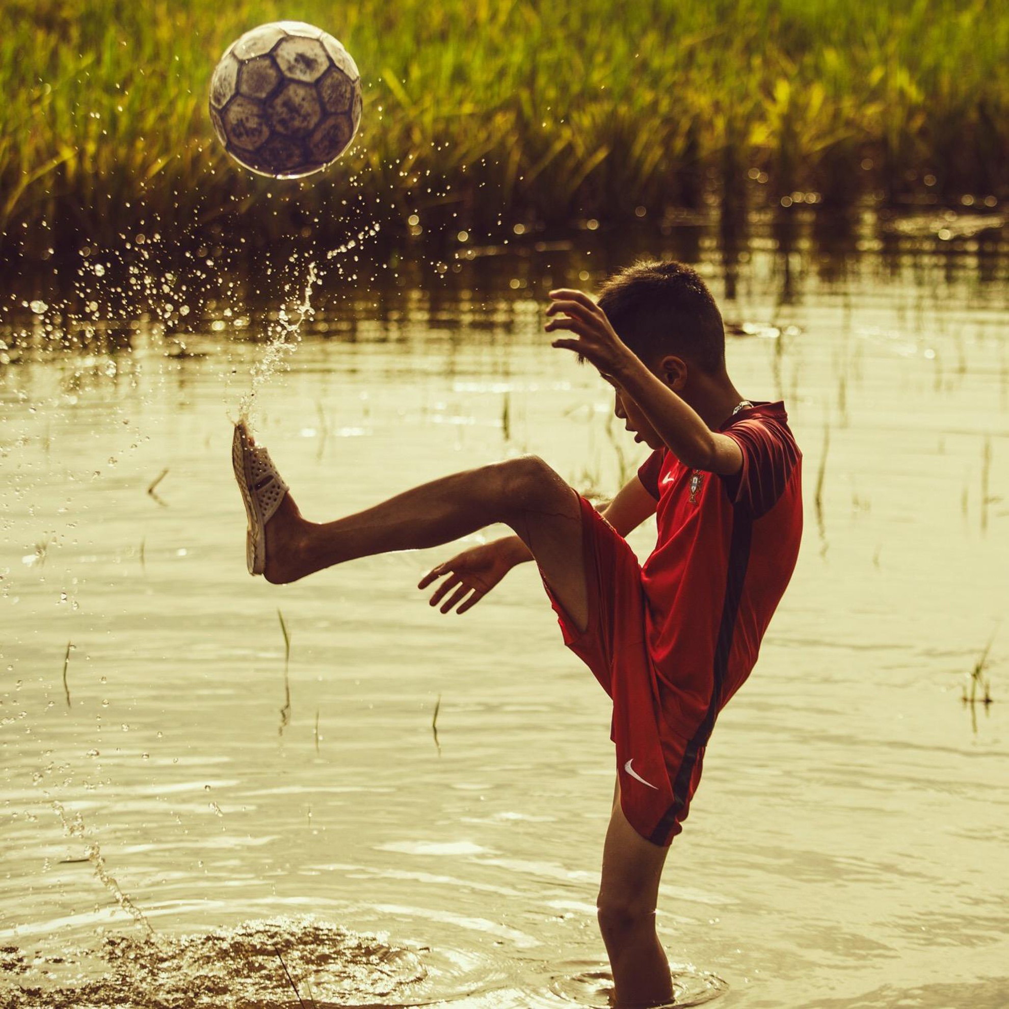 tre em va bong tai cuoc thi anh Song cung Worl Cup anh 5