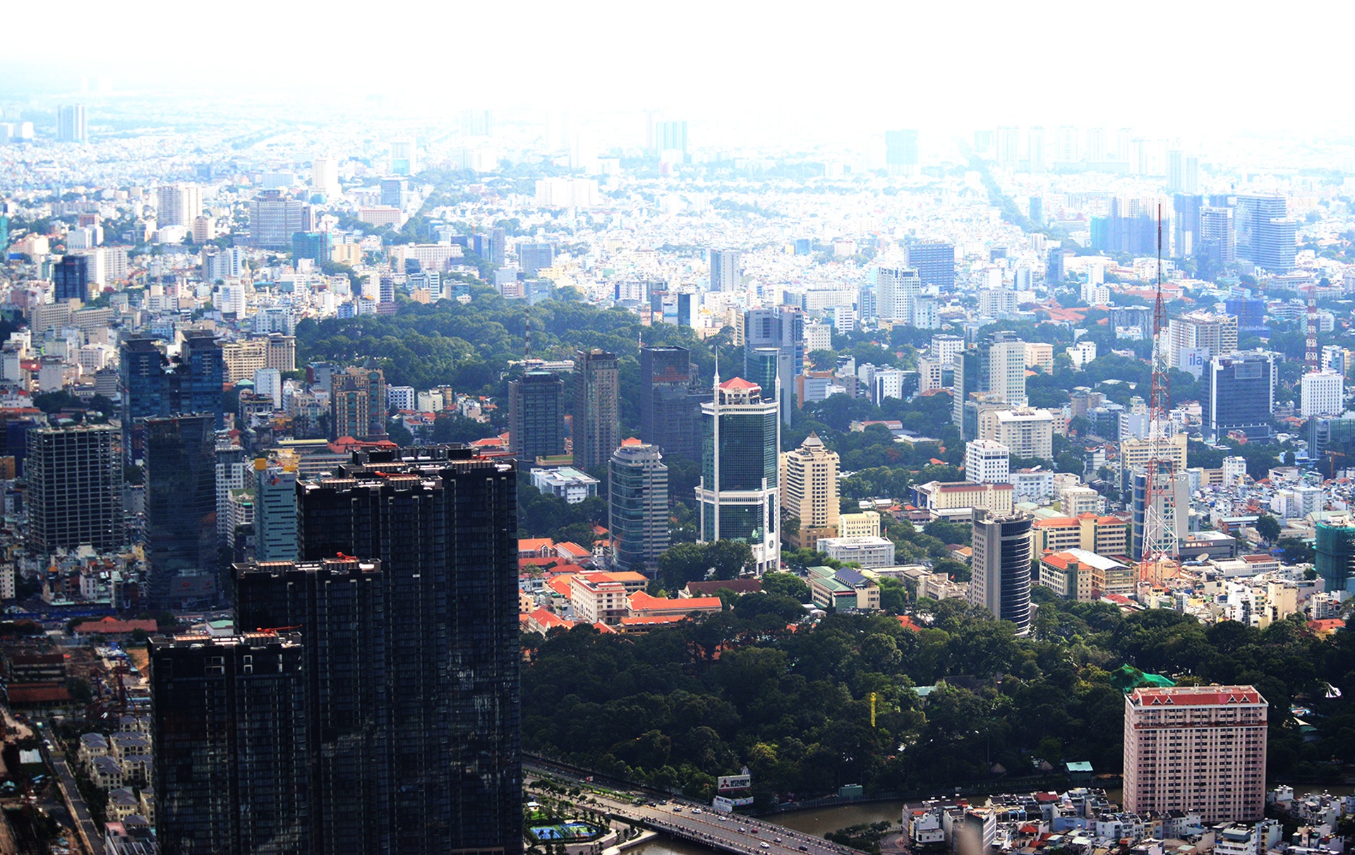 Sai Gon nhin tu dinh toa nha cao nhat Viet Nam anh 21