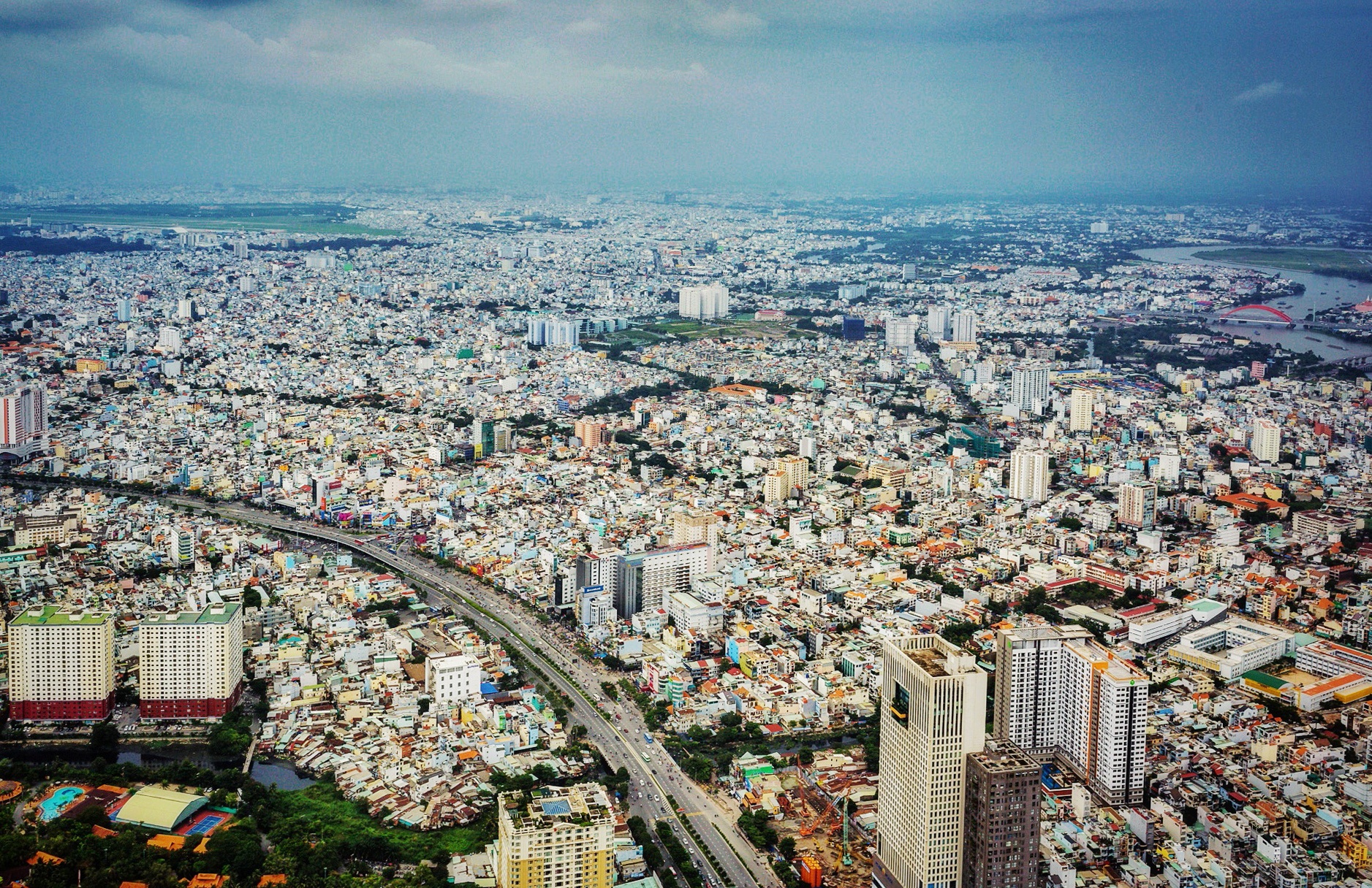 Sài Gòn nhìn từ đỉnh tòa nhà cao nhất Việt Nam ảnh 17 Sai Gon nhin tu dinh toa nha cao nhat Viet Nam anh 17