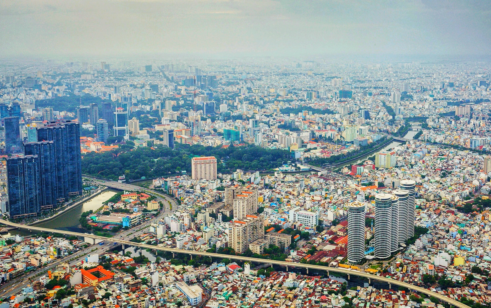 Sài Gòn nhìn từ đỉnh tòa nhà cao nhất Việt Nam ảnh 20 Sai Gon nhin tu dinh toa nha cao nhat Viet Nam anh 20