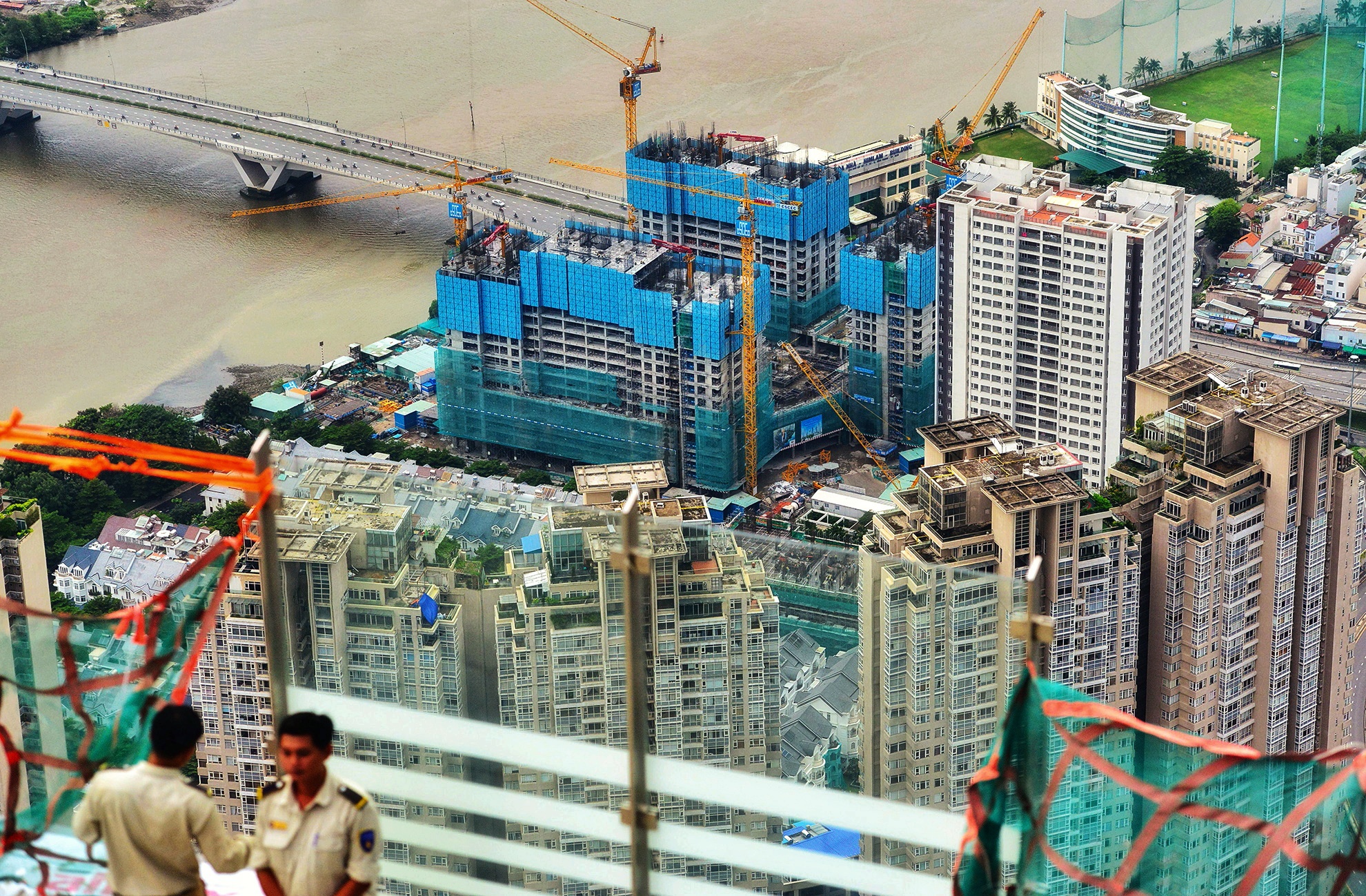 Sài Gòn nhìn từ đỉnh tòa nhà cao nhất Việt Nam ảnh 6 Sai Gon nhin tu dinh toa nha cao nhat Viet Nam anh 6