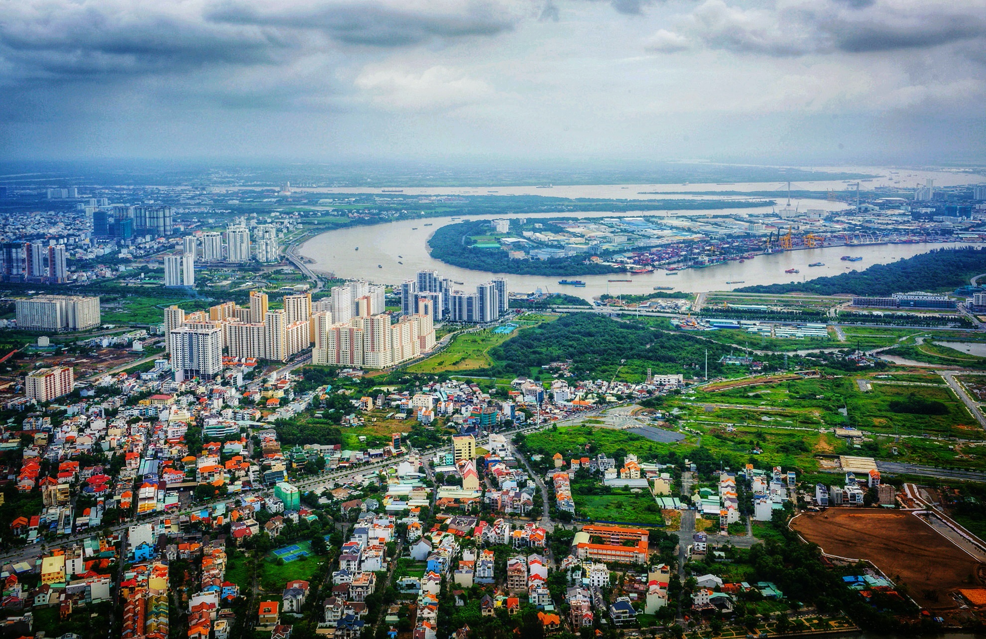 Sài Gòn nhìn từ đỉnh tòa nhà cao nhất Việt Nam ảnh 8 Sai Gon nhin tu dinh toa nha cao nhat Viet Nam anh 8