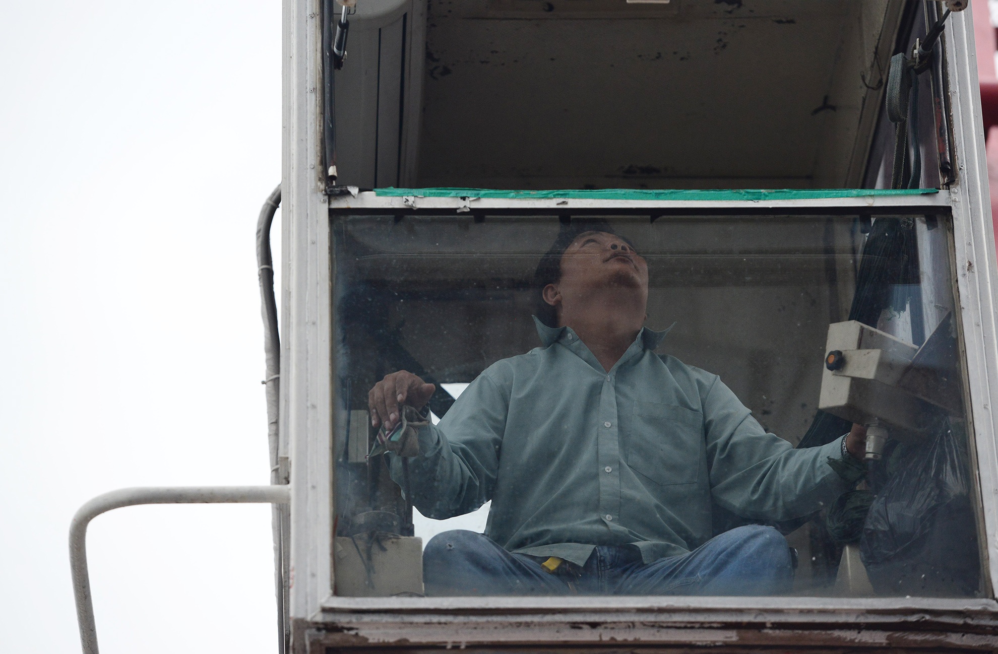 canh thi cong tren dinh toa nha cao nhat Viet Nam anh 14