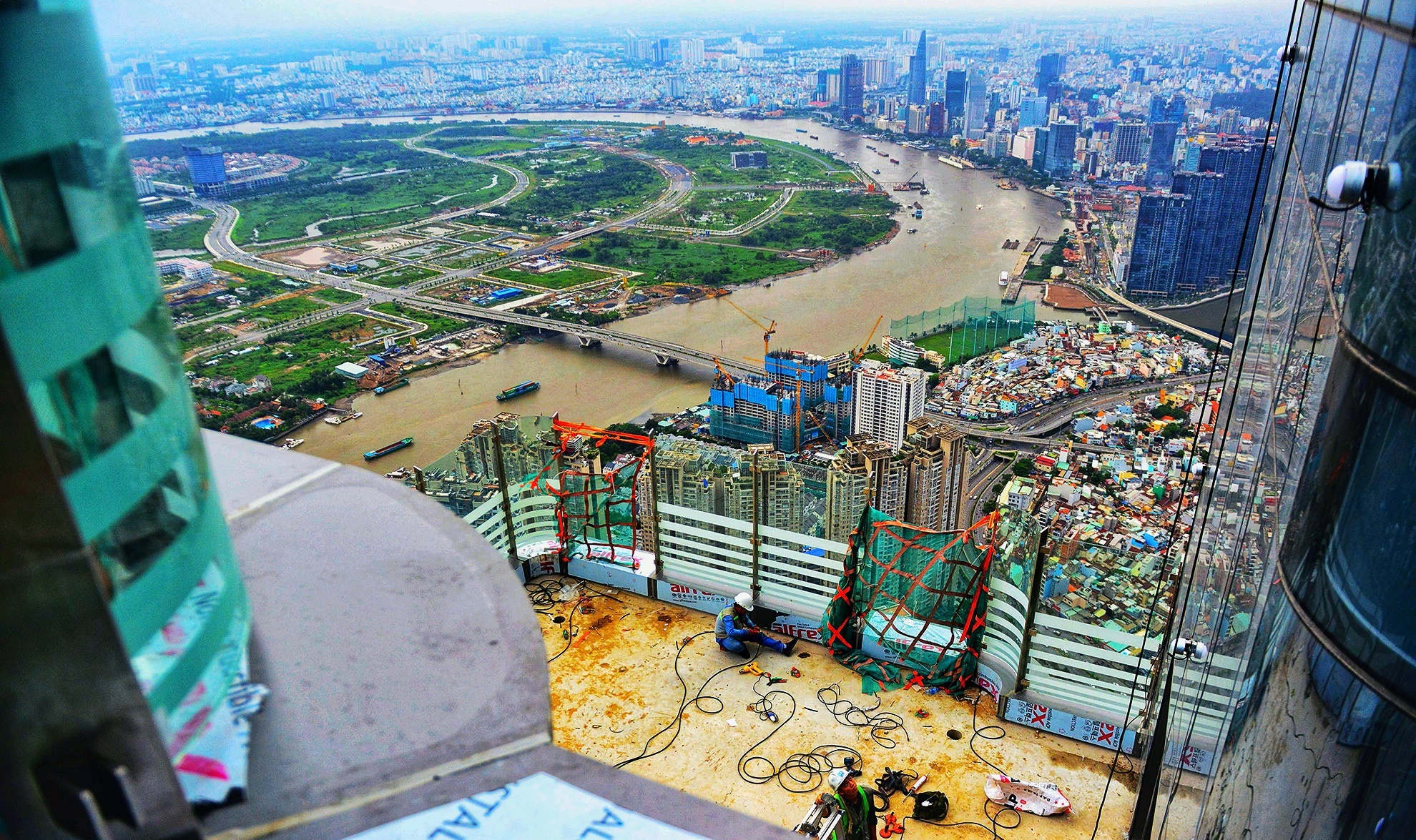 Sài Gòn nhìn từ đỉnh tòa nhà cao nhất Việt Nam ảnh 1 Sai Gon nhin tu dinh toa nha cao nhat Viet Nam anh 1