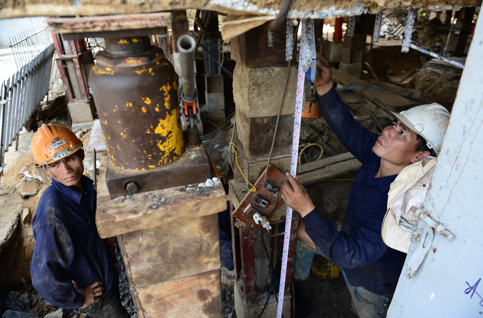 Than den nang nha tho nang 5.500 tan anh 7