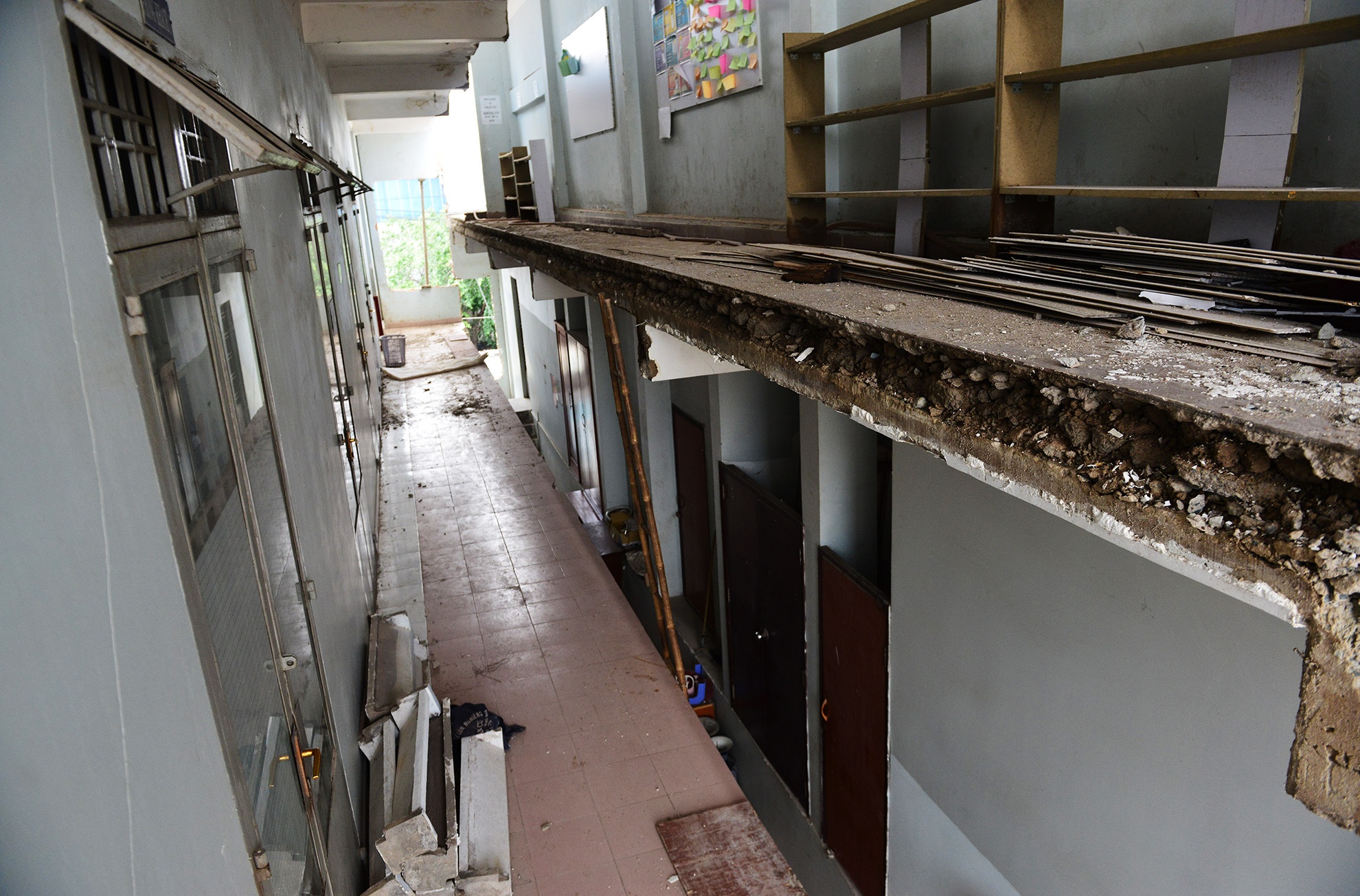 Than den nang nha tho nang 5.500 tan anh 9