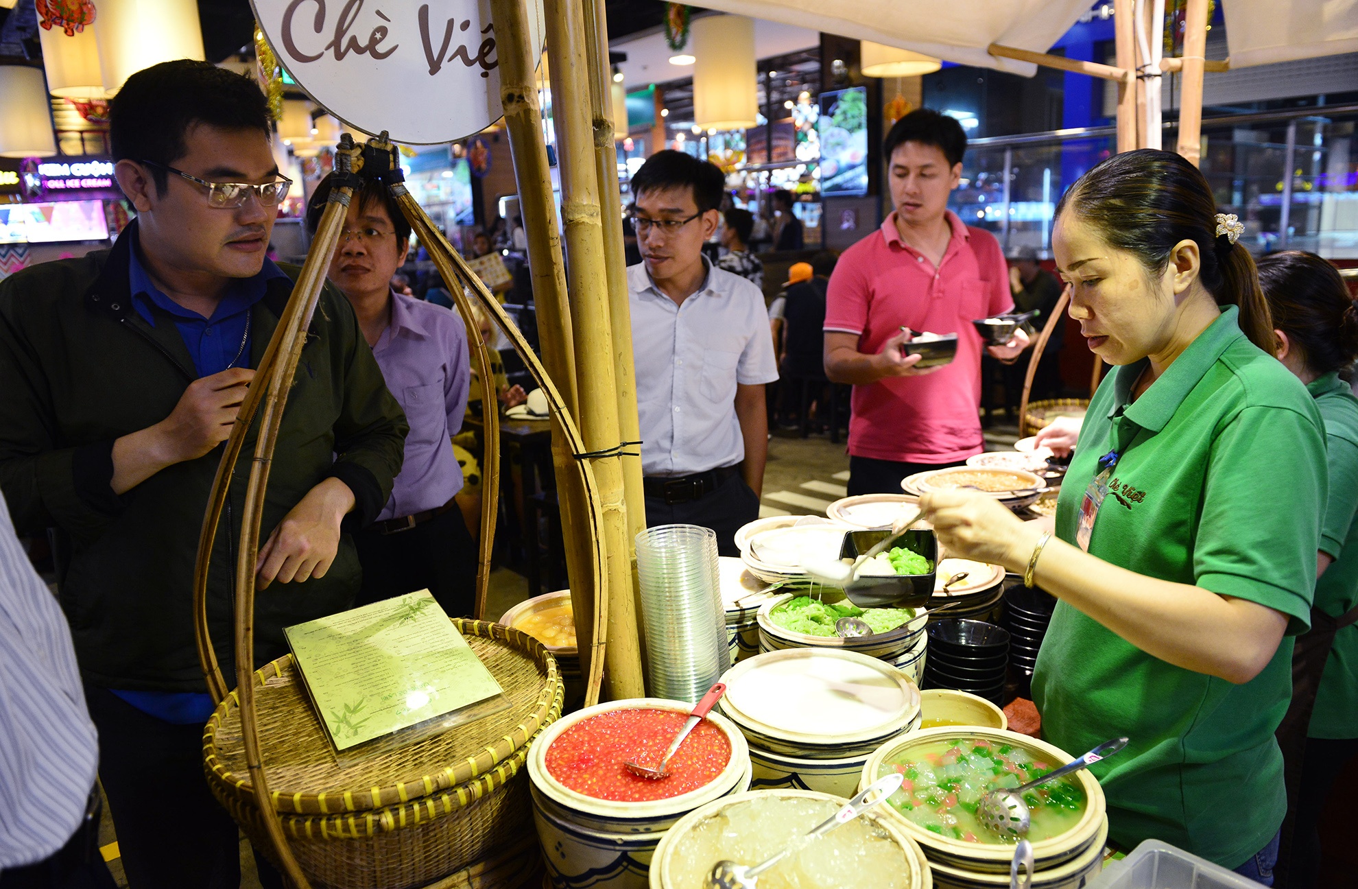 Canh doi lap duoi khu cho ngam o Sai Gon anh 14