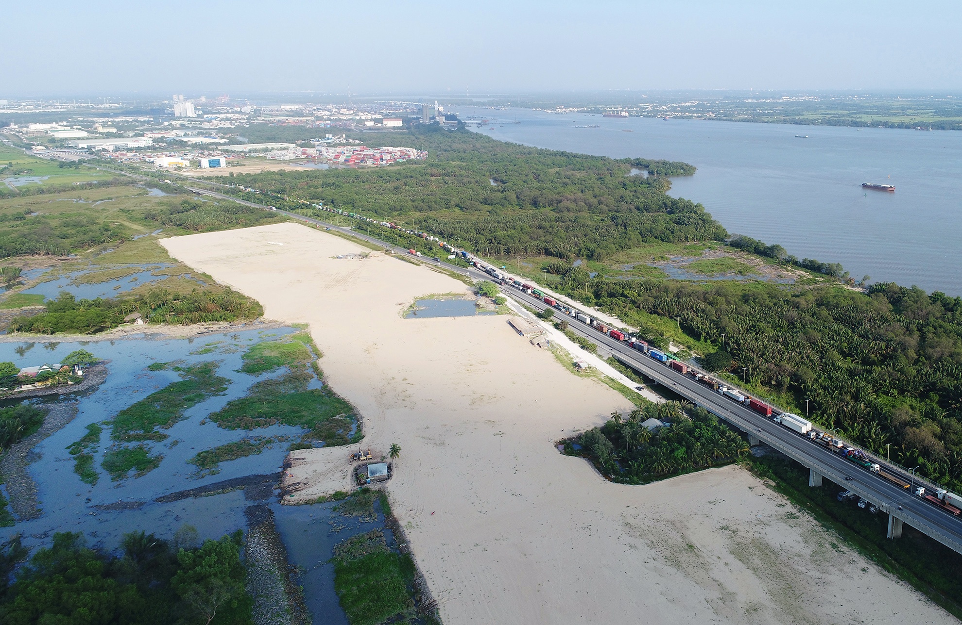 Ben trong du an treo lien quan den rapper Tien Dat anh 4