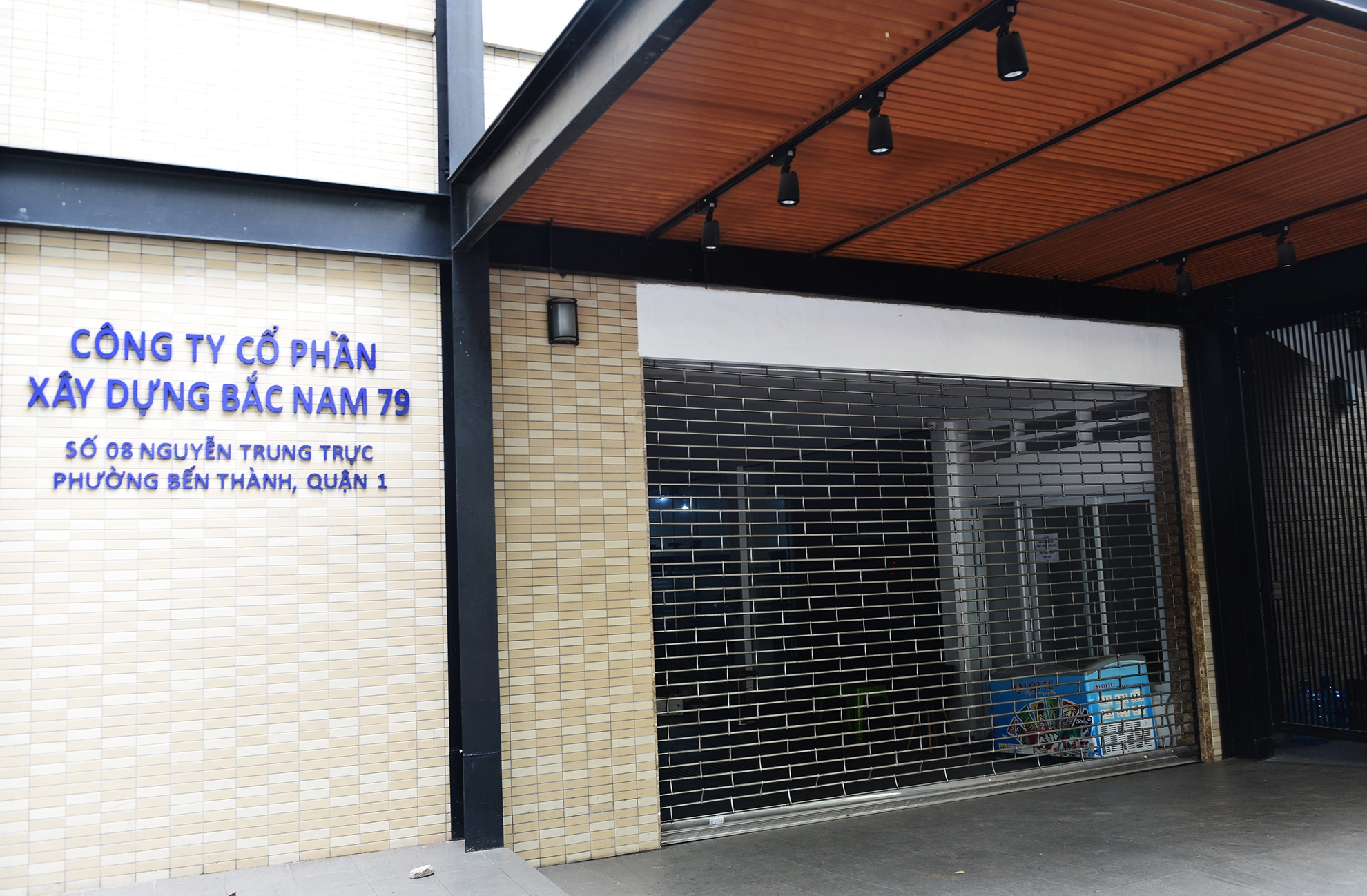 dat vang cuu Pho chu tich TP.HCM giao cho Vu nhom anh 6