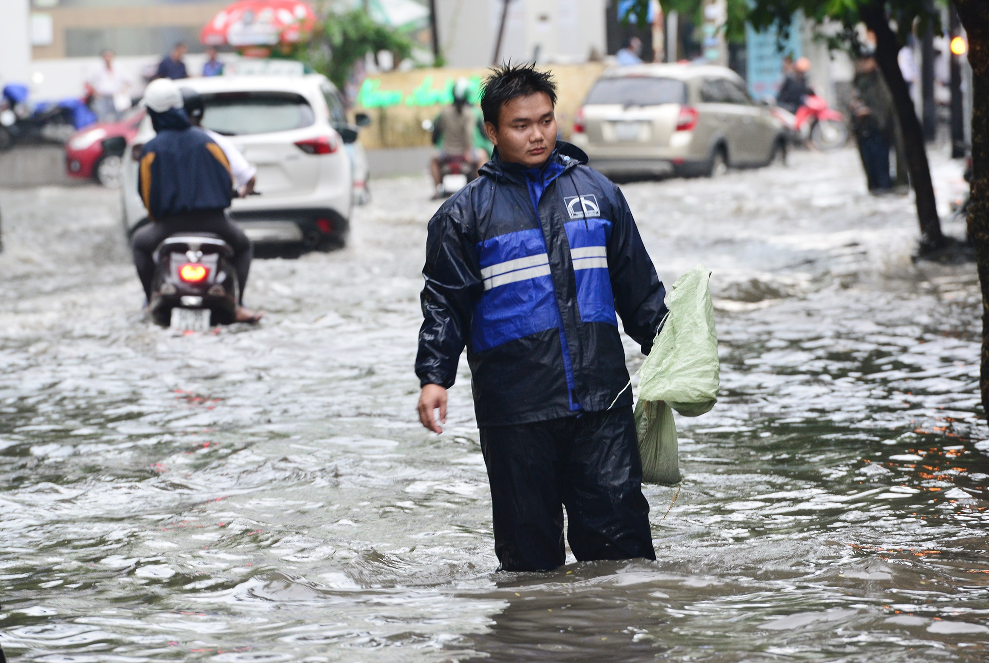 Mua ngap khu nha giau o Sai Gon anh 13