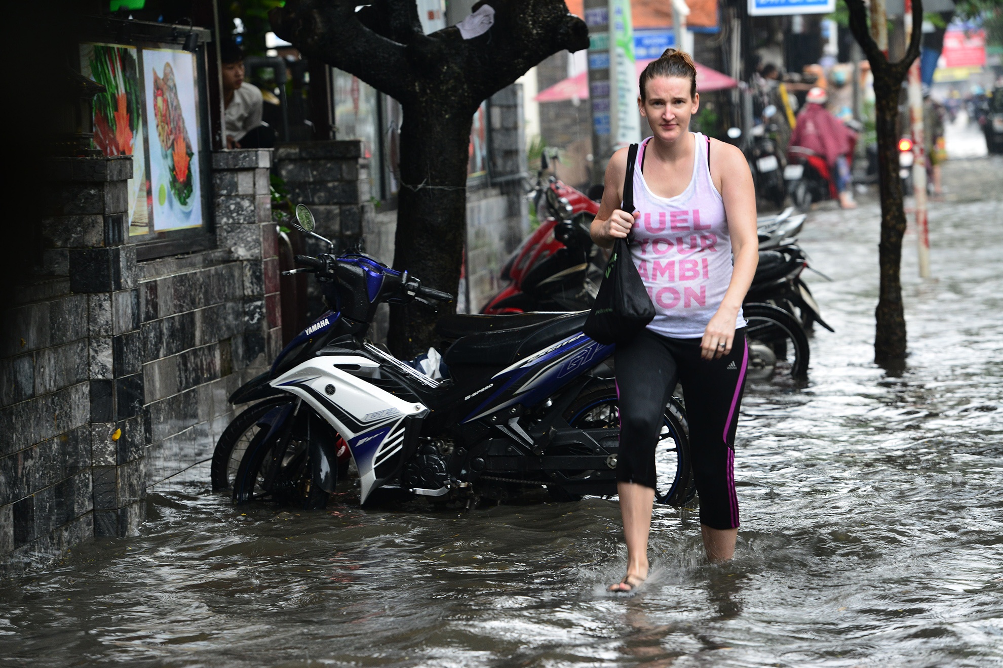 Mua ngap khu nha giau o Sai Gon anh 4