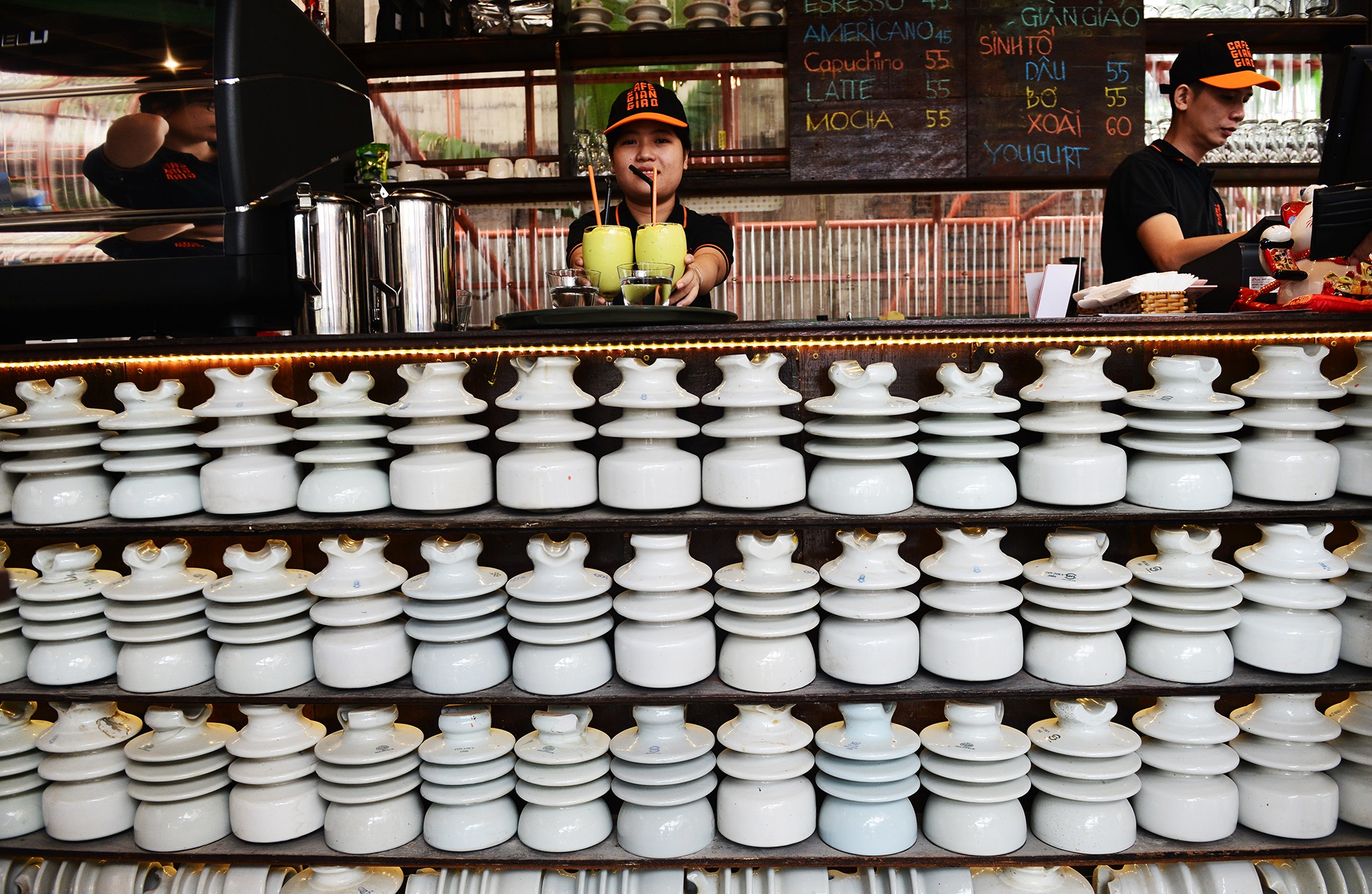 doc dao ca phe gian giao o Sai Gon anh 9