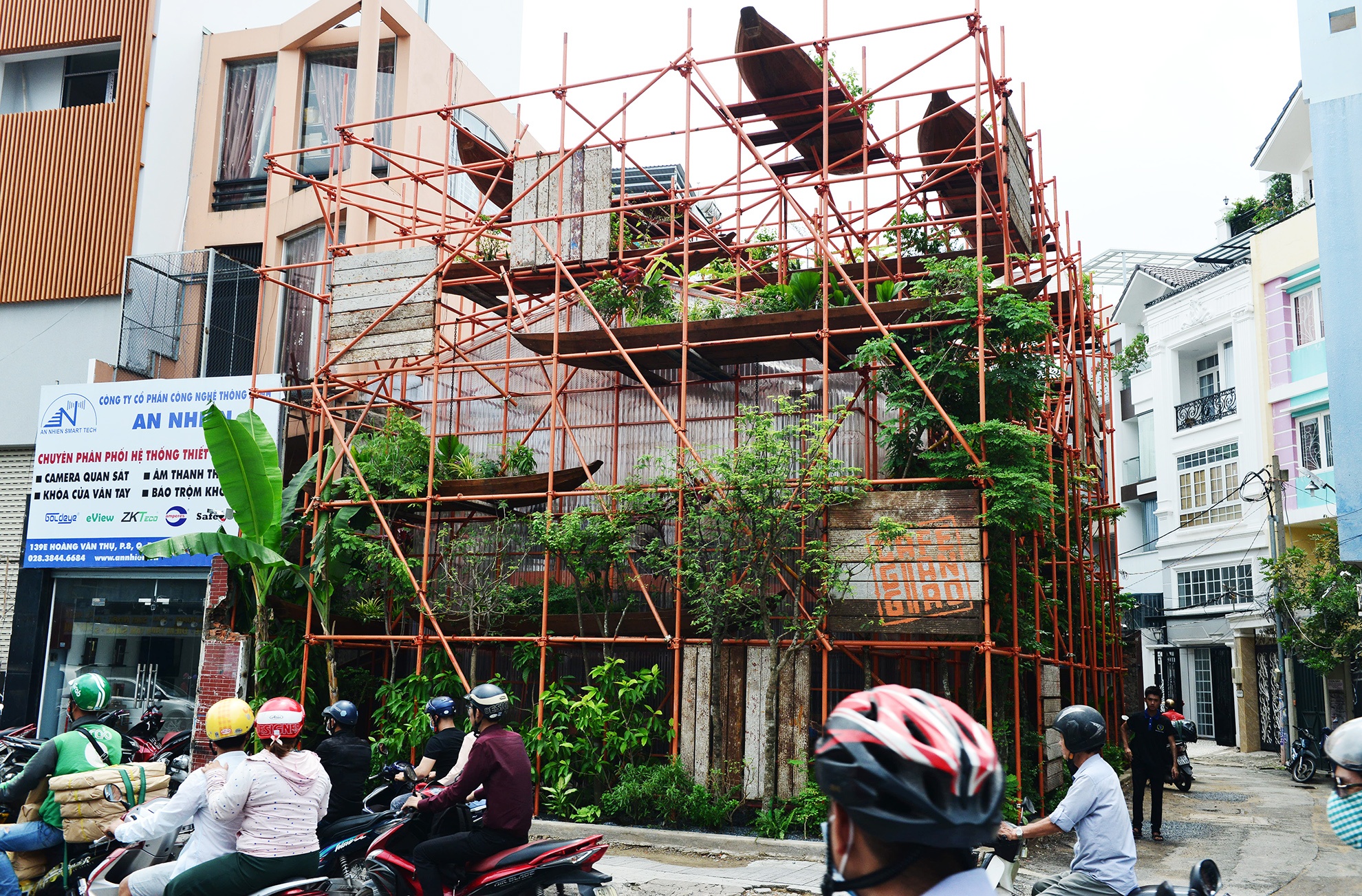 doc dao ca phe gian giao o Sai Gon anh 1