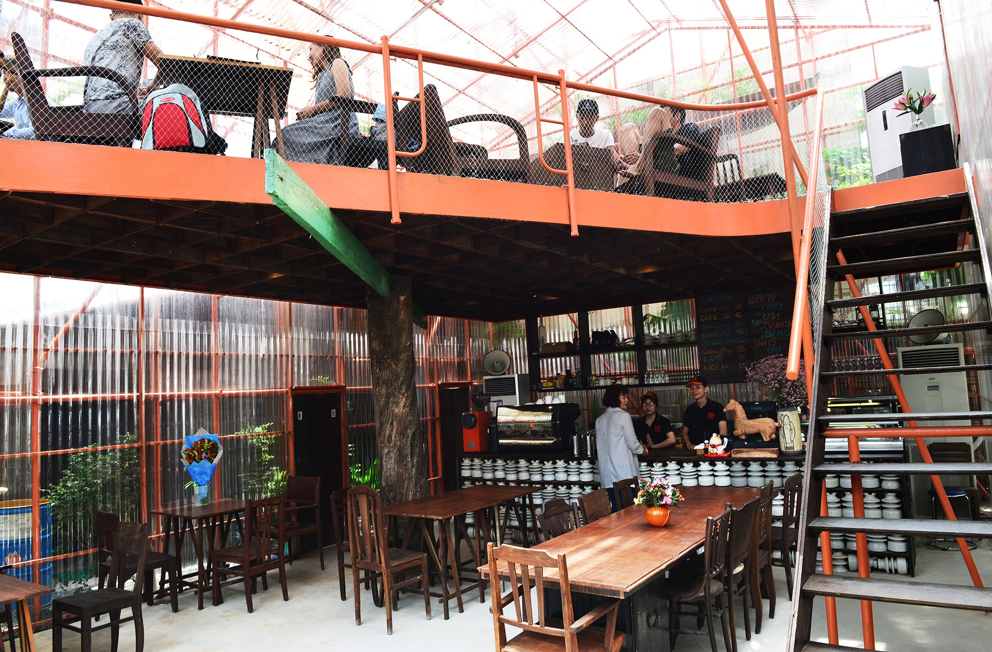 doc dao ca phe gian giao o Sai Gon anh 7