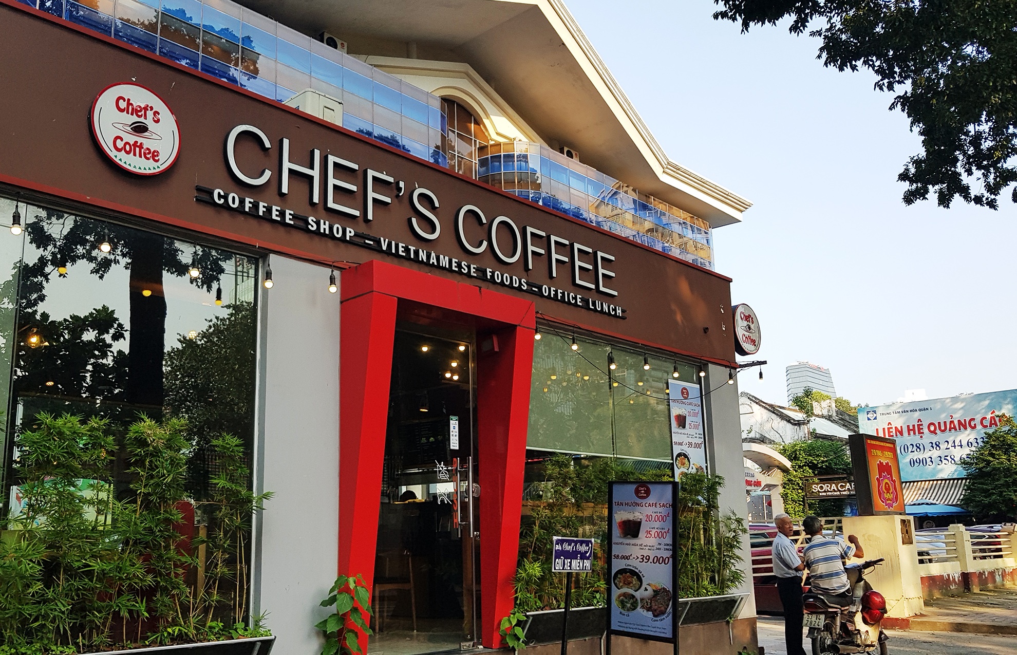 hien trang cac nha hat o TP.HCM hien nay anh 16