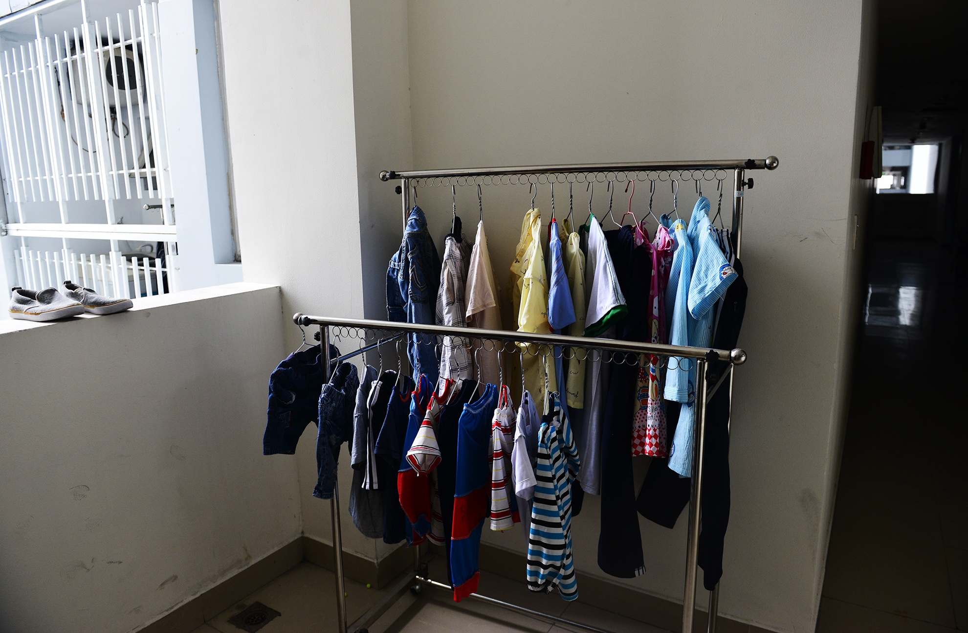 Cu dan Carina tro ve nha sau vu chay tham khoc anh 13