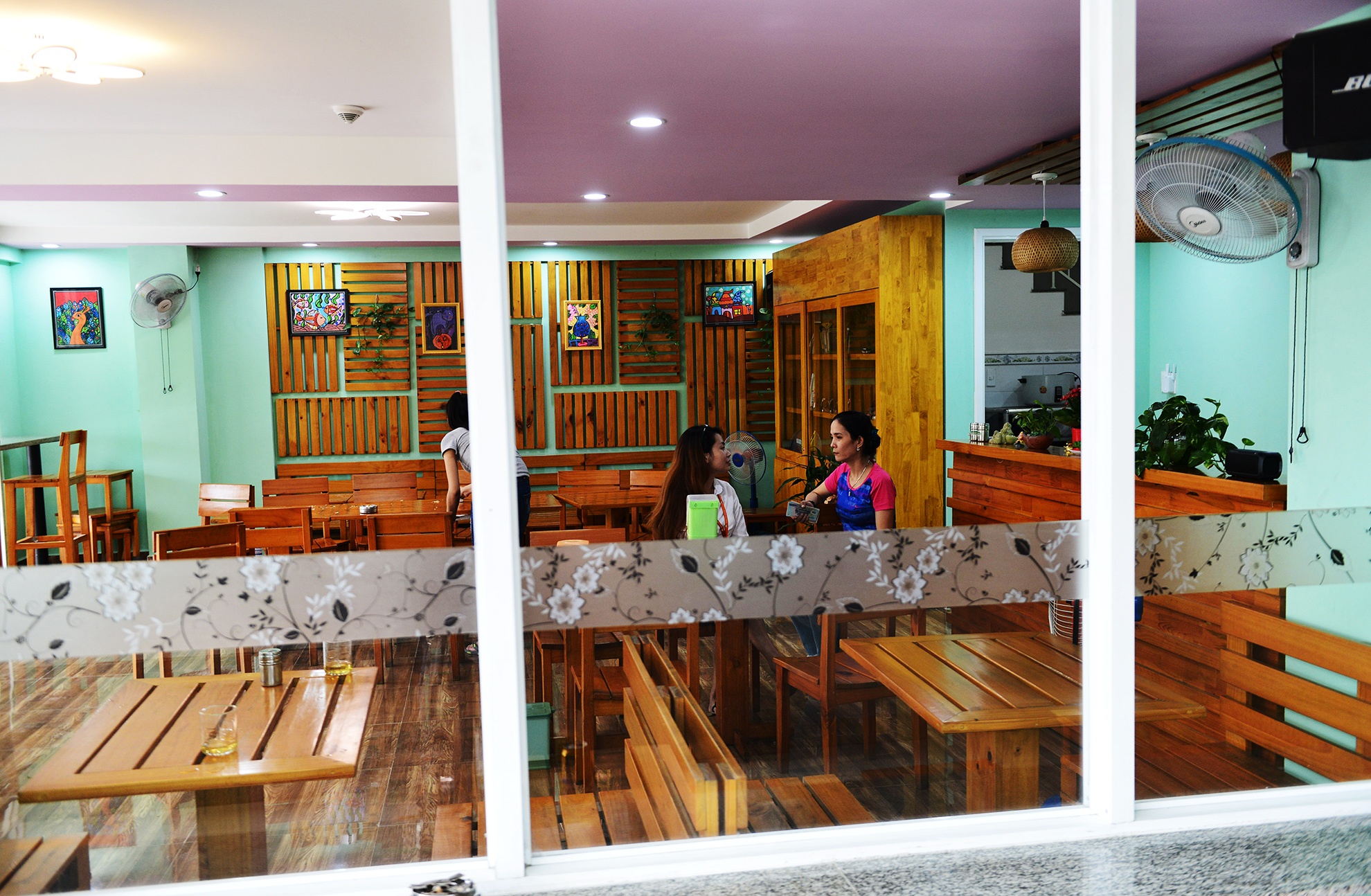 Cu dan Carina tro ve nha sau vu chay tham khoc anh 3