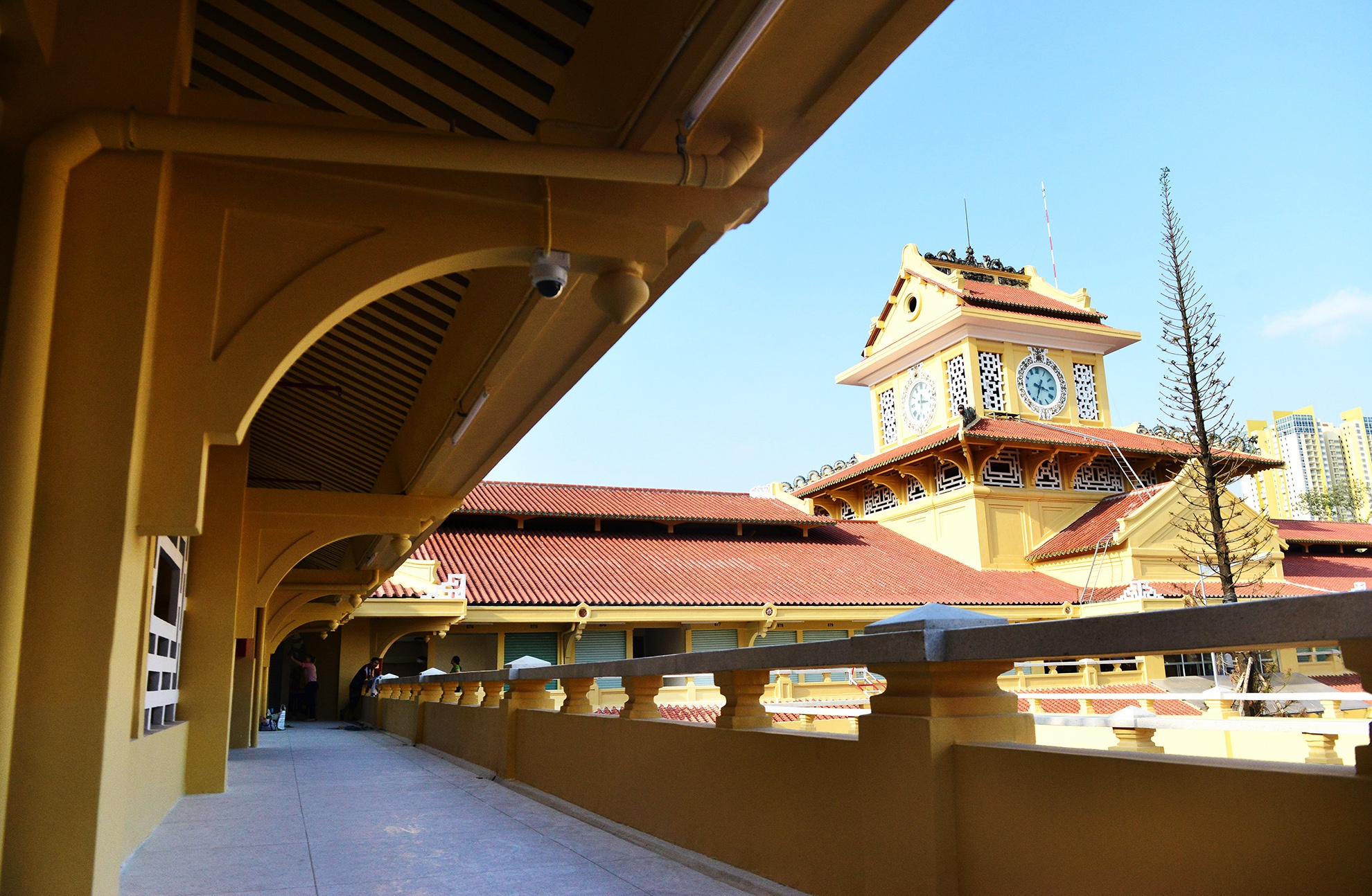 Tieu thuong tro lai cho lon nhat Sai Gon sau 2 nam sua chua hinh anh