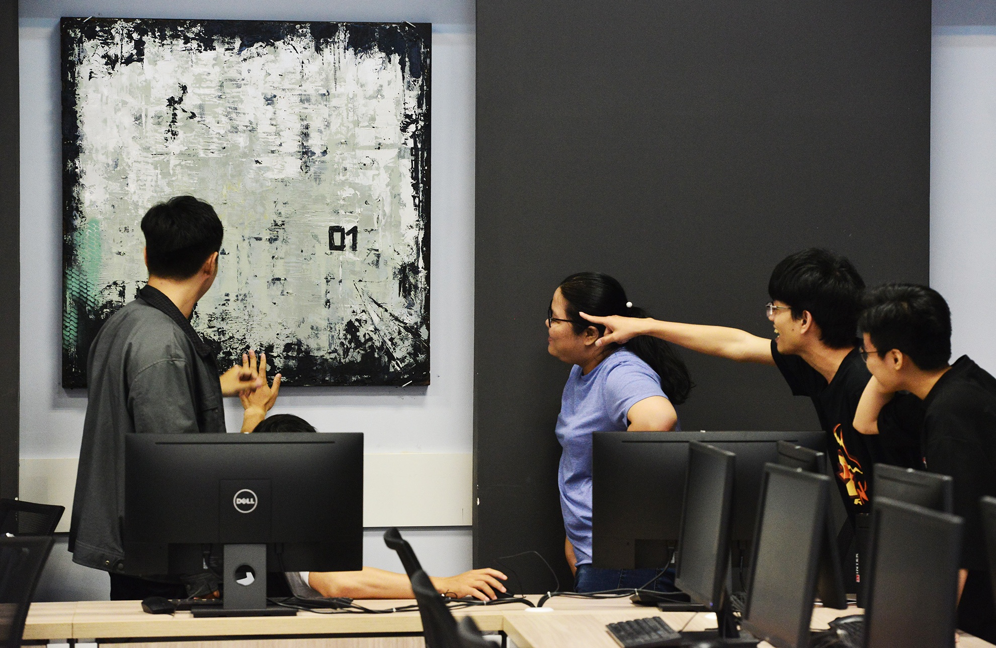 Truong hoc khong buc giang o Sai Gon anh 13