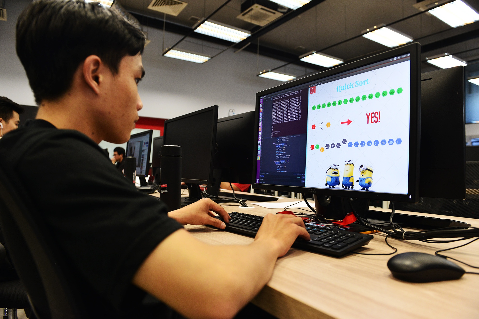 Truong hoc khong buc giang o Sai Gon anh 2