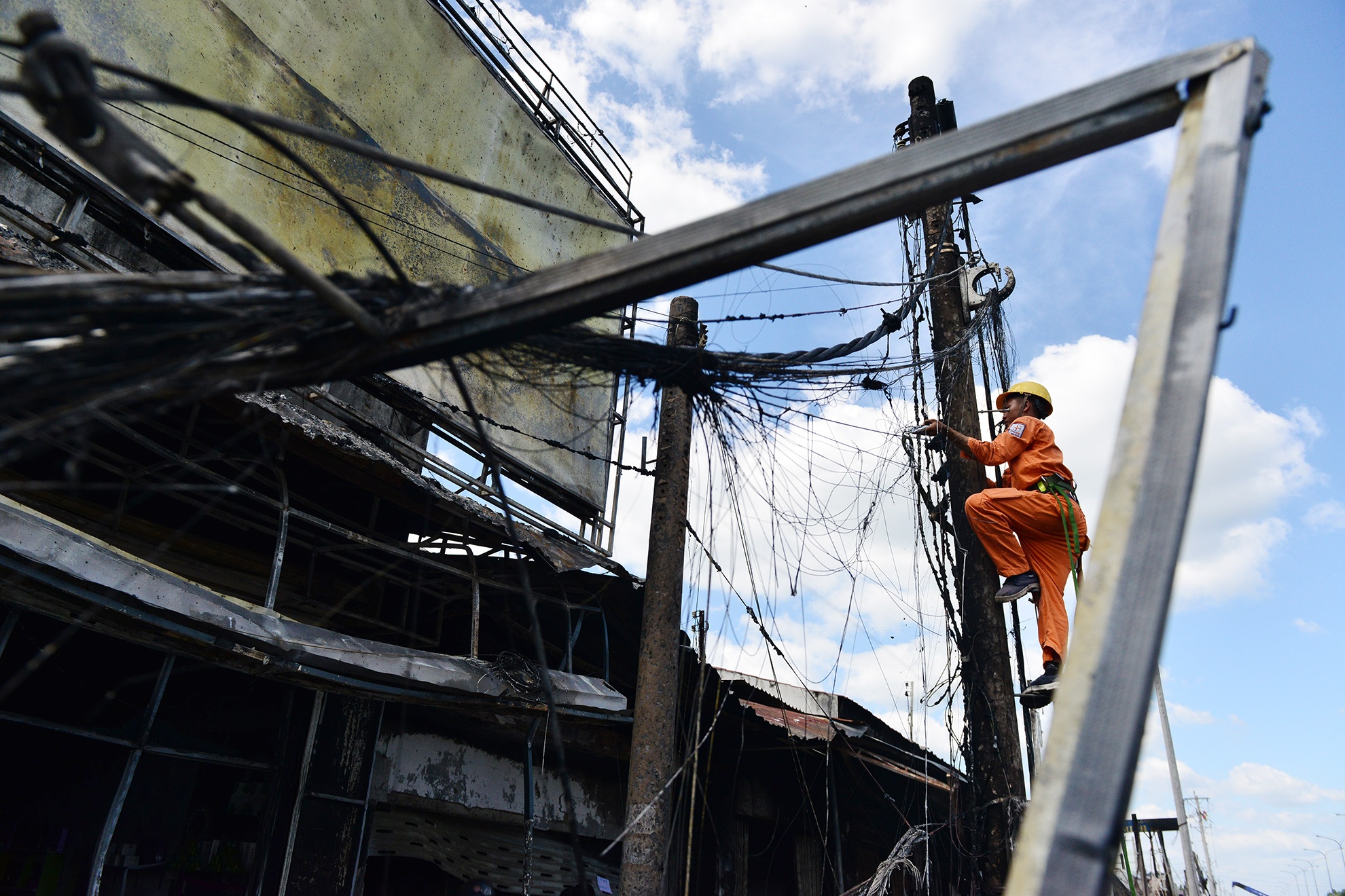 chay xe bon cho xang lam 6 nguoi chet anh 19