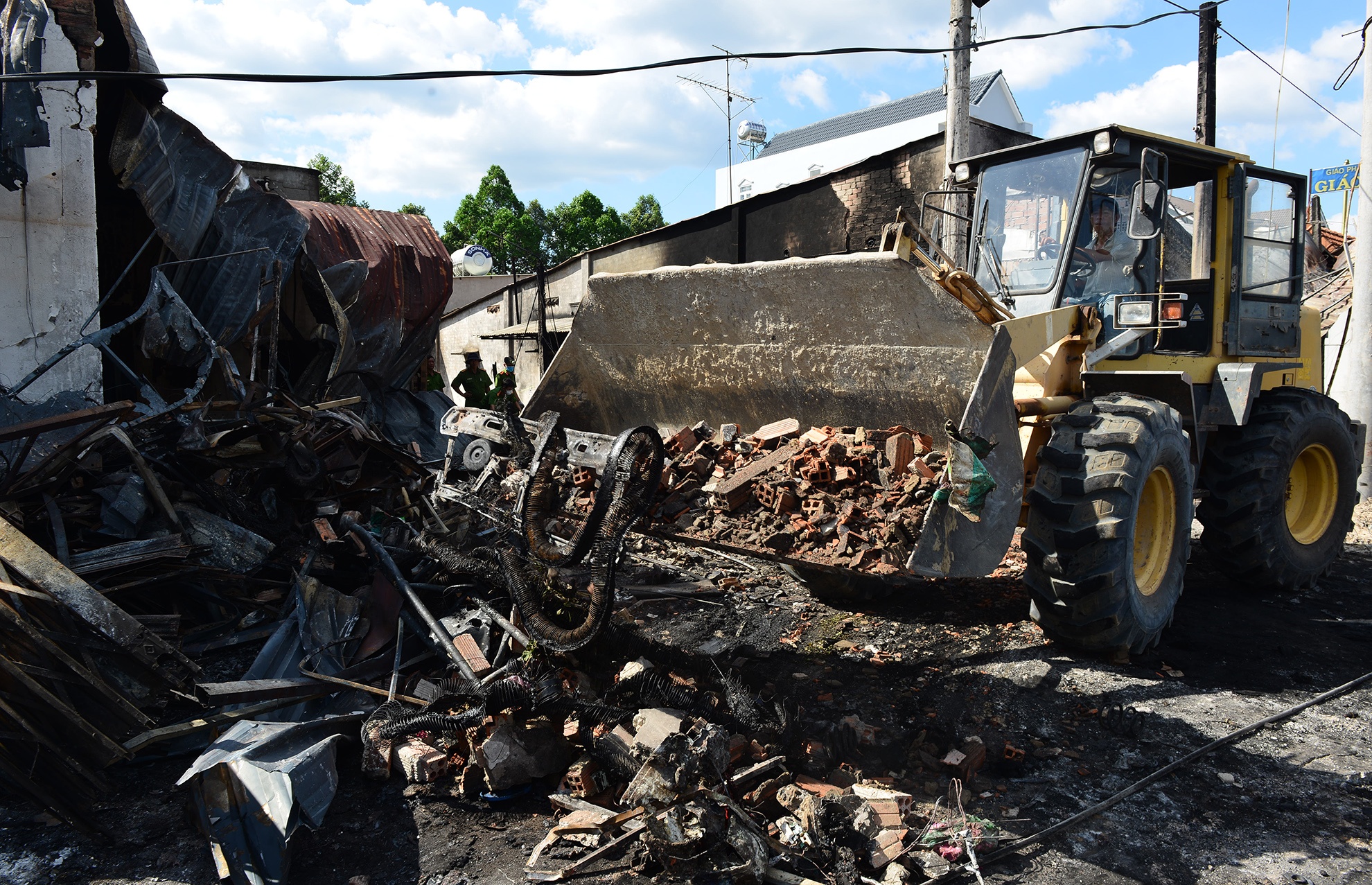 chay xe bon cho xang lam 6 nguoi chet anh 20