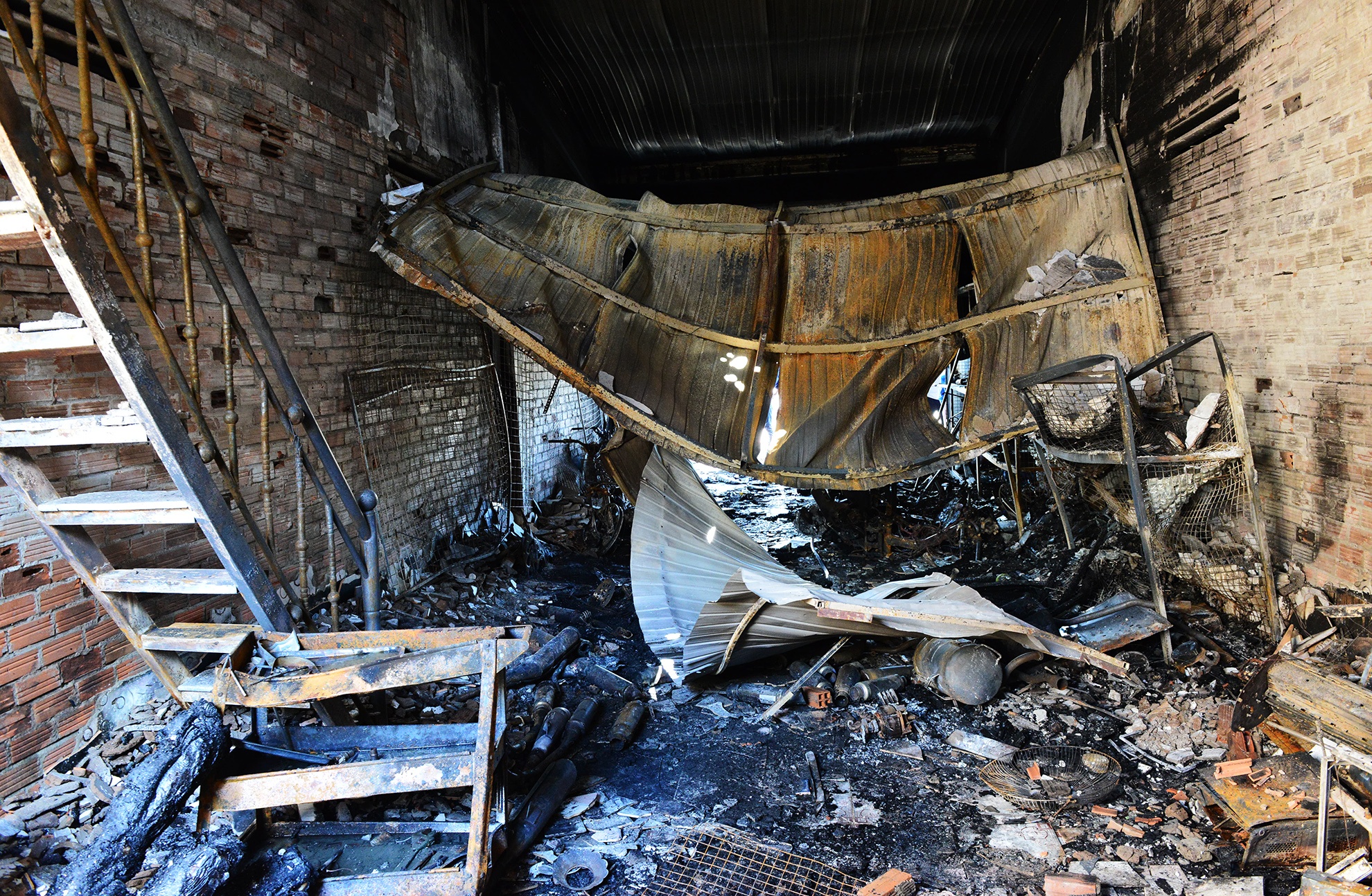 chay xe bon cho xang lam 6 nguoi chet anh 10