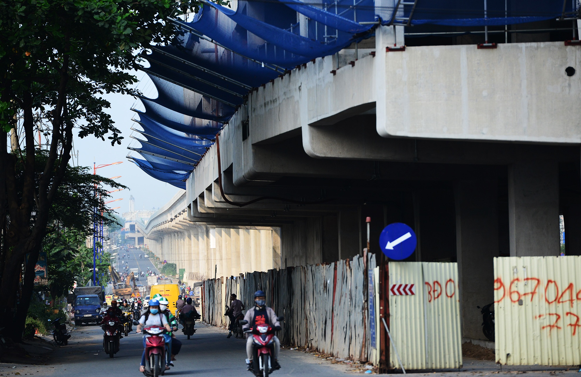 Toan canh tuyen metro dau tien o Sai Gon sau 6 nam xay dung hinh anh