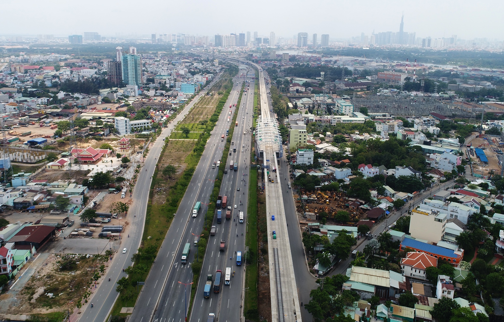 hien trang tuyen metro so 1 anh 2