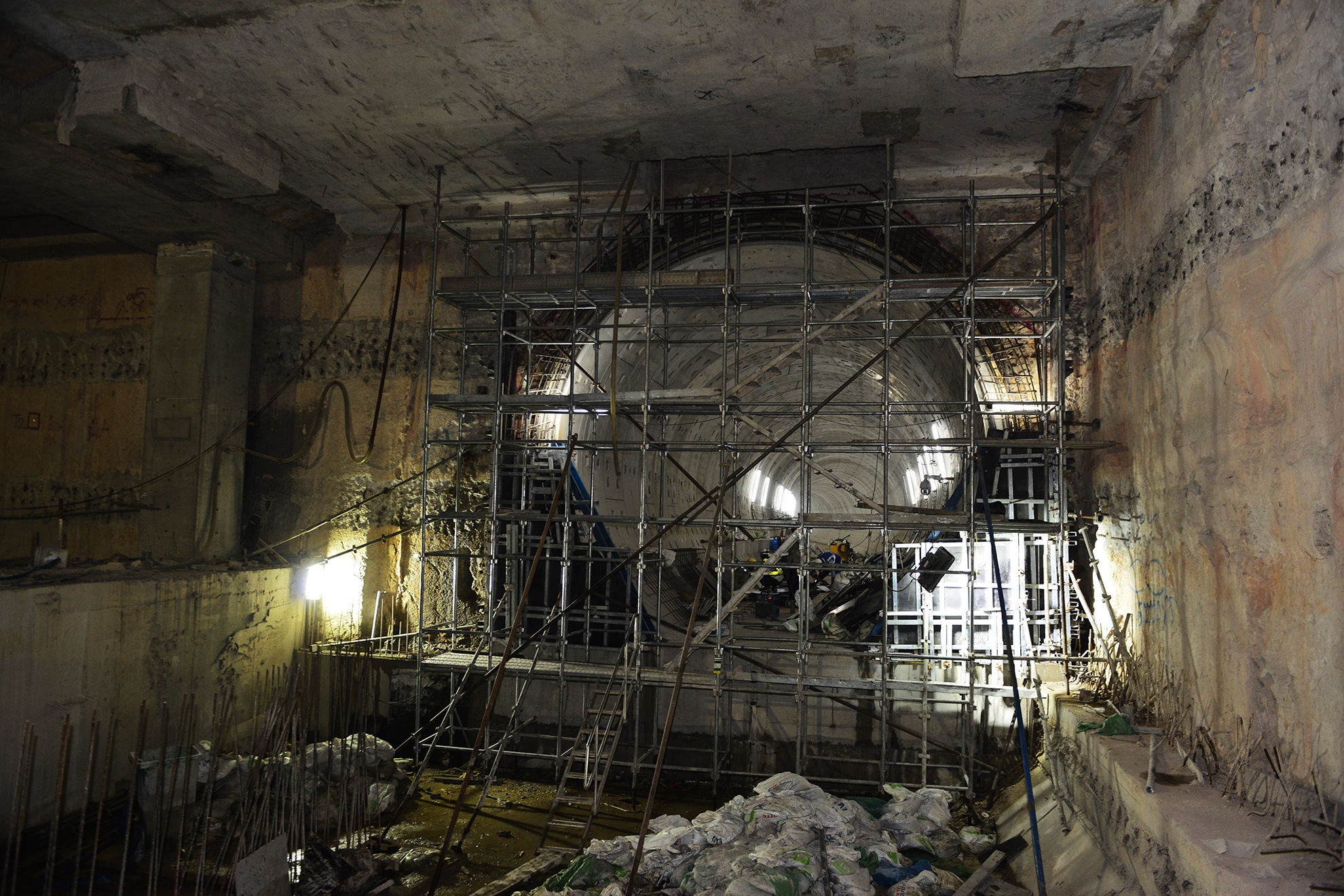 hien trang tuyen metro so 1 anh 25