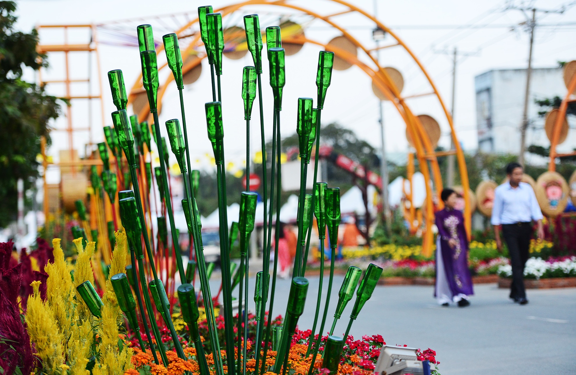 duong hoa Tet dau tien mo cua tham quan o Sai Gon anh 11