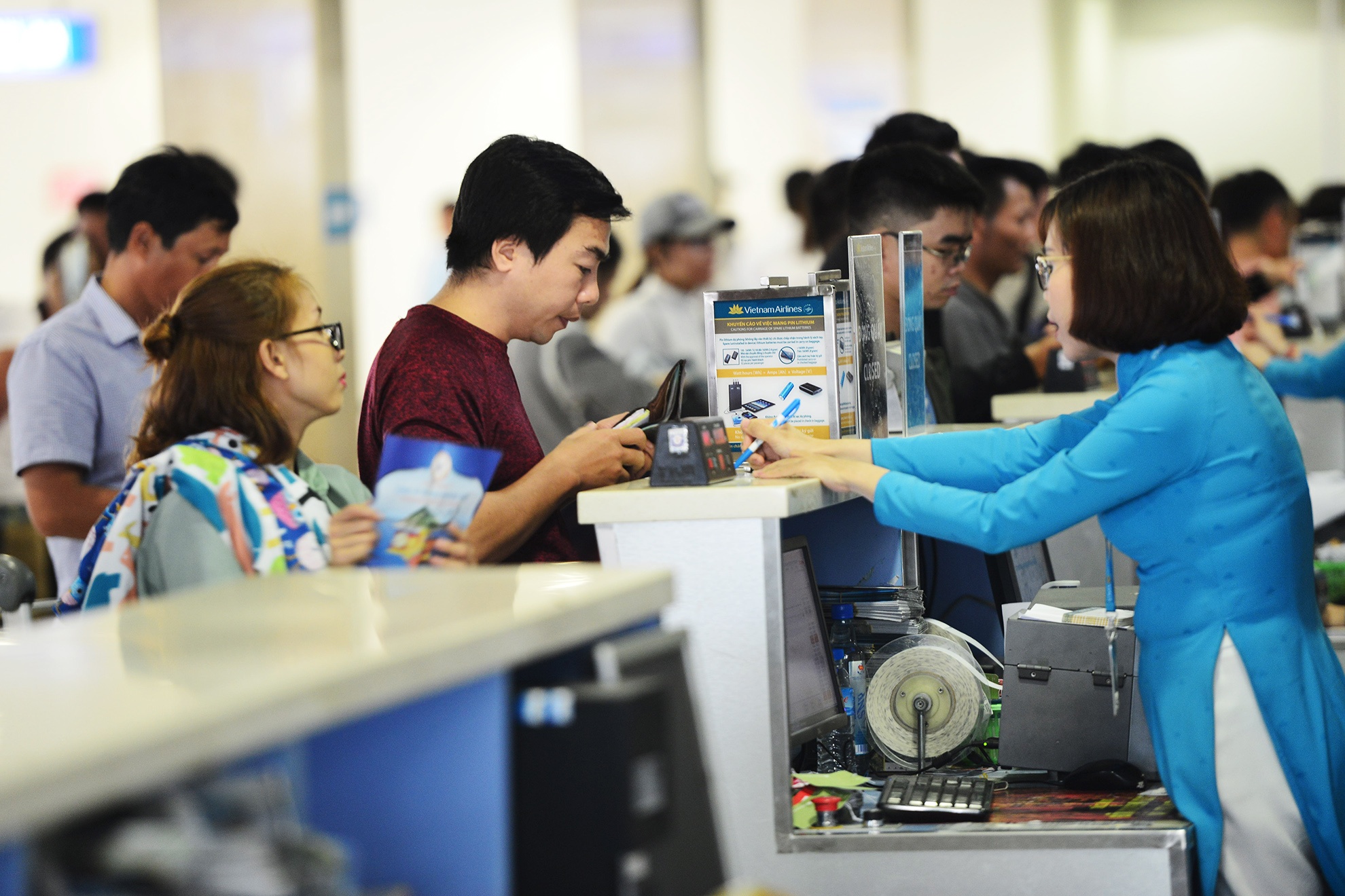 san bay Tan Son Nhat anh 10