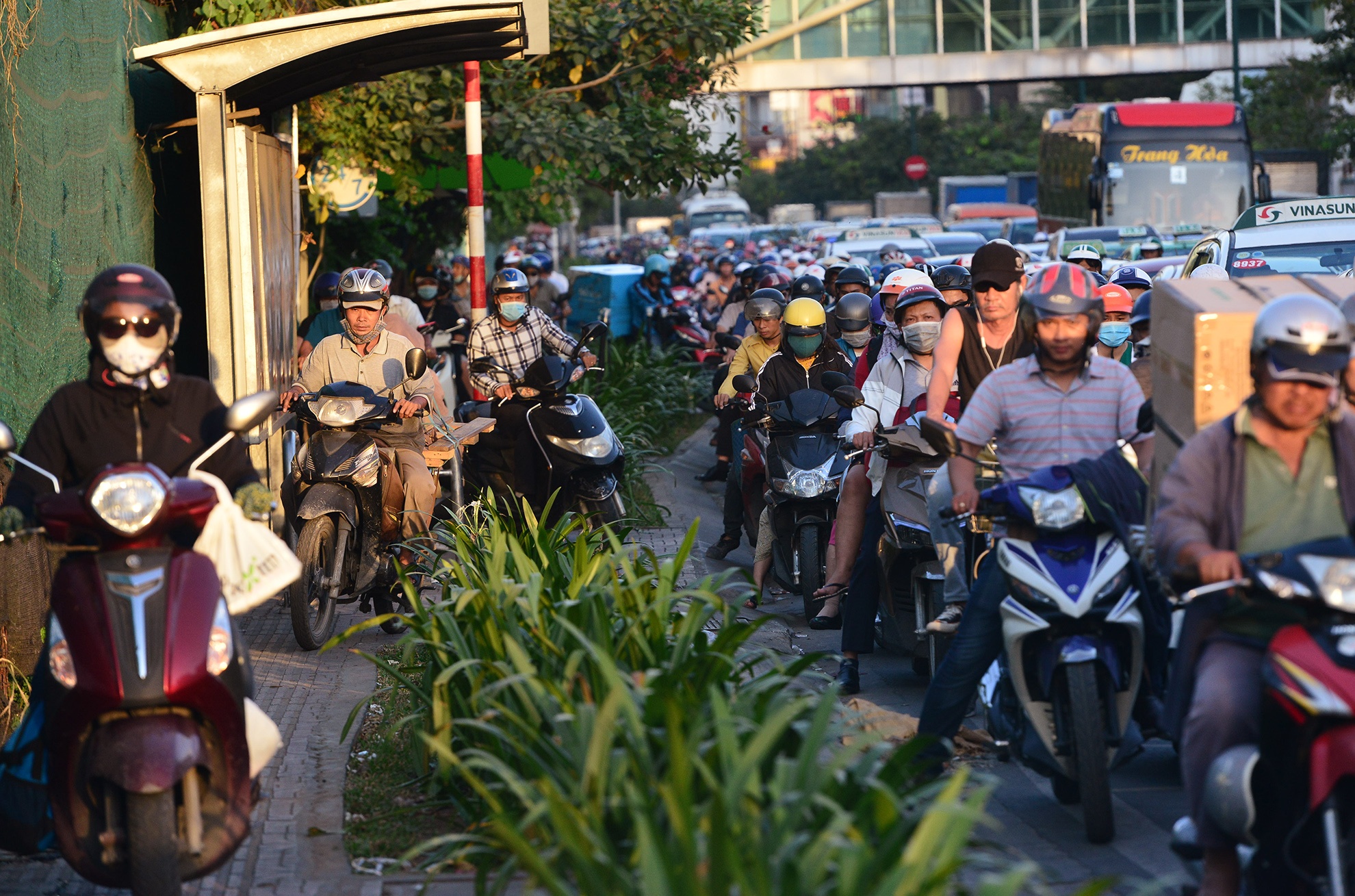 san bay Tan Son Nhat anh 4