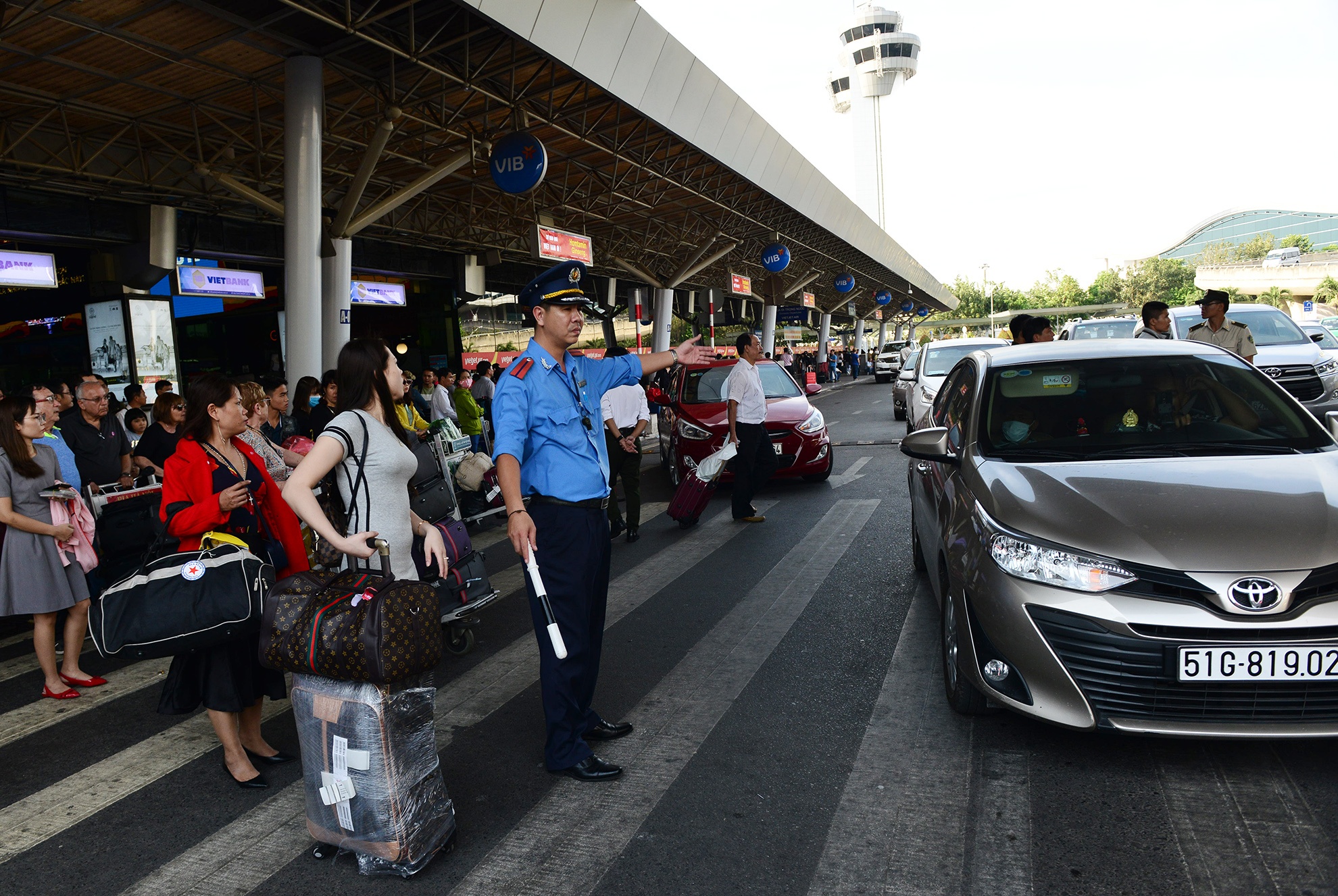 san bay Tan Son Nhat anh 7