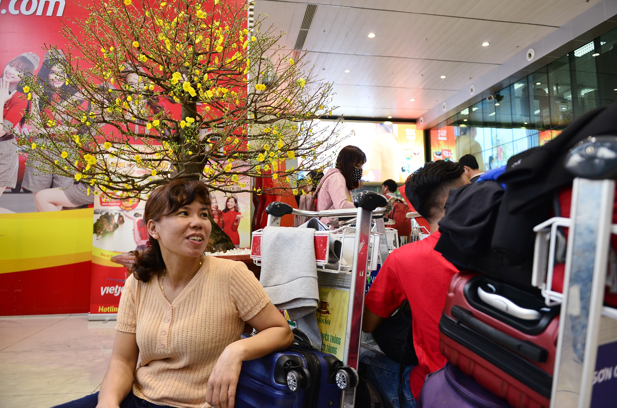 san bay Tan Son Nhat anh 8