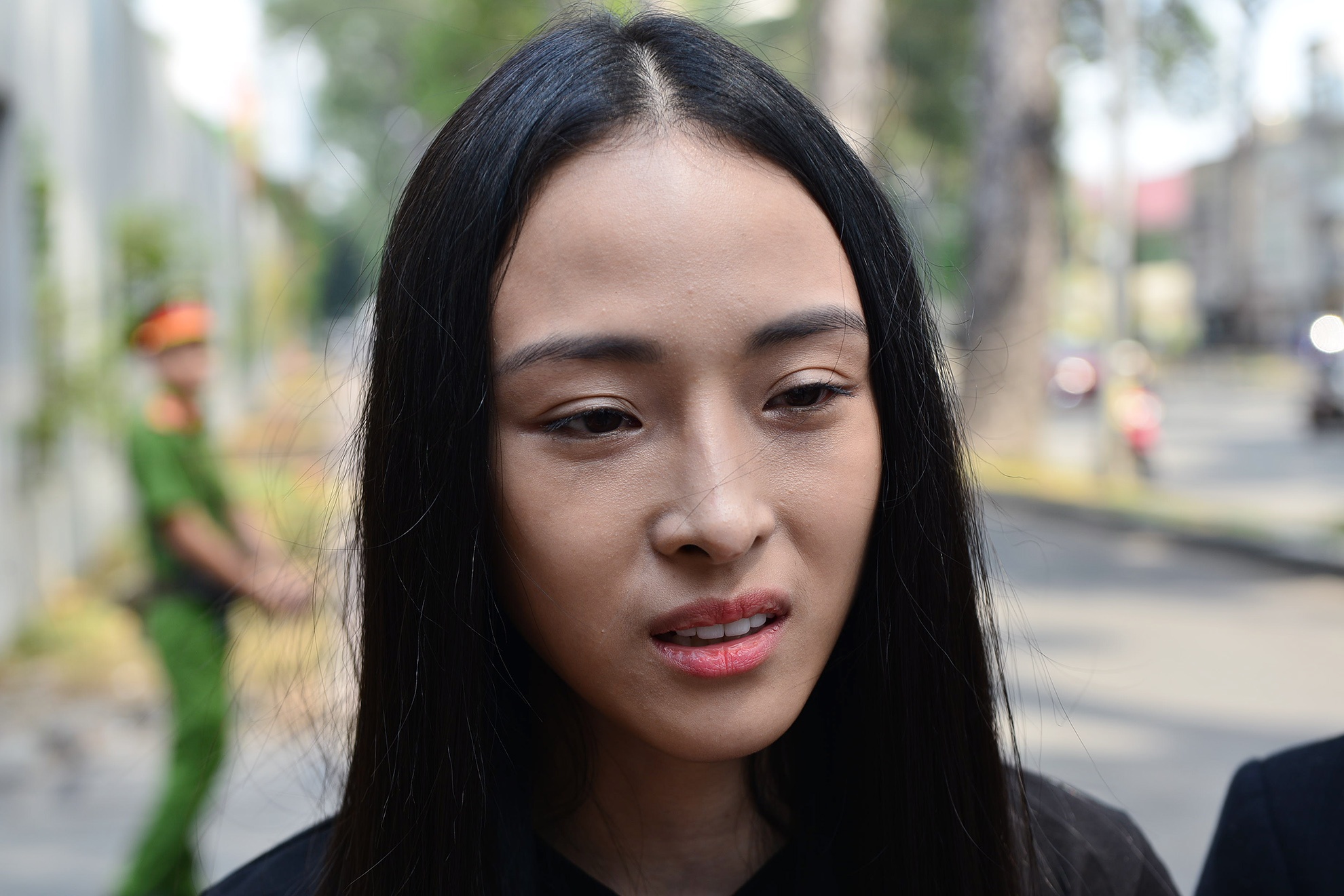 Nhan sac hoa hau Phuong Nga sau hon 4 nam vuong to tung hinh anh