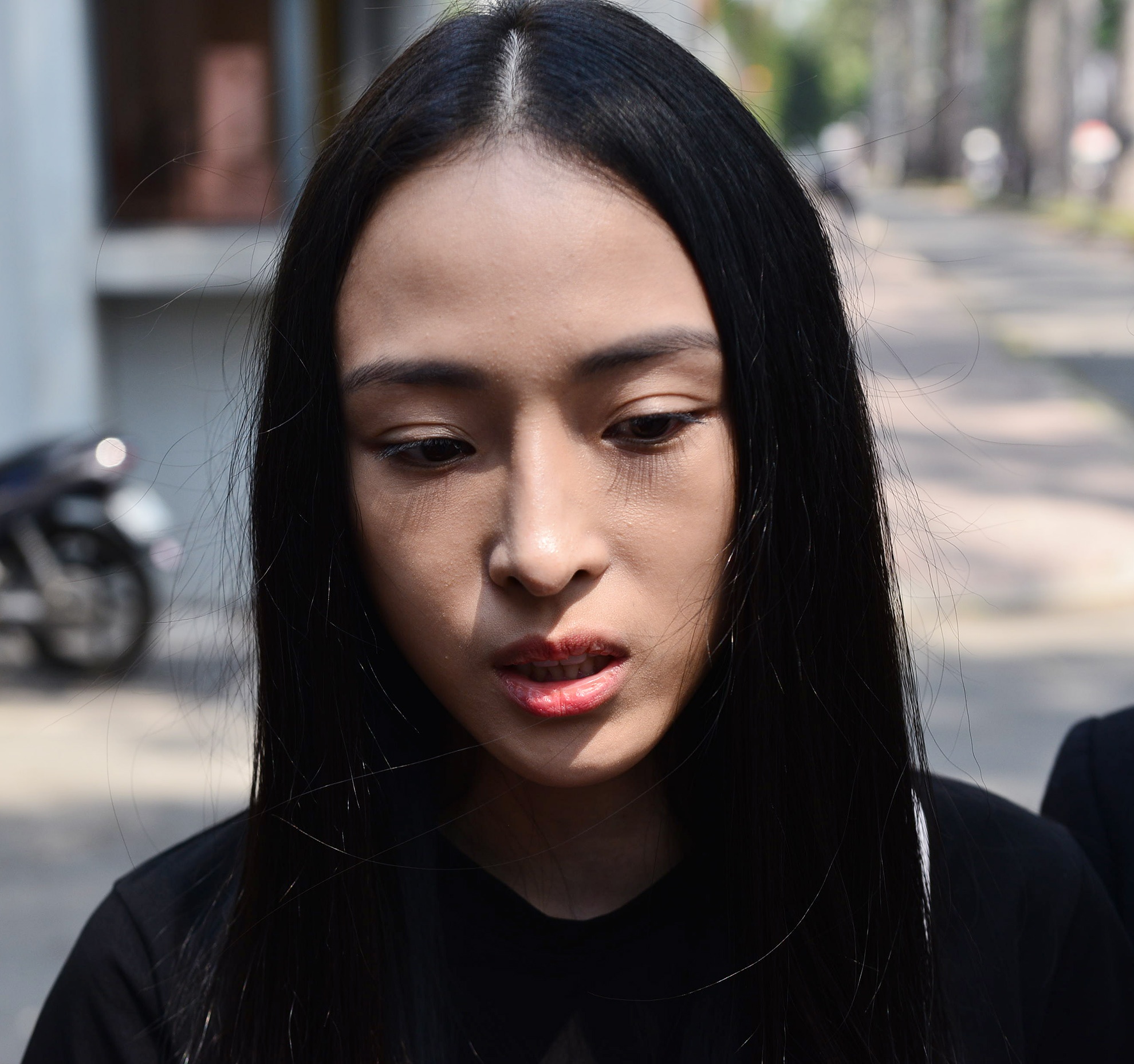 Hoa hau Phuong Nga,  quyet dinh dinh chi dieu tra anh 5