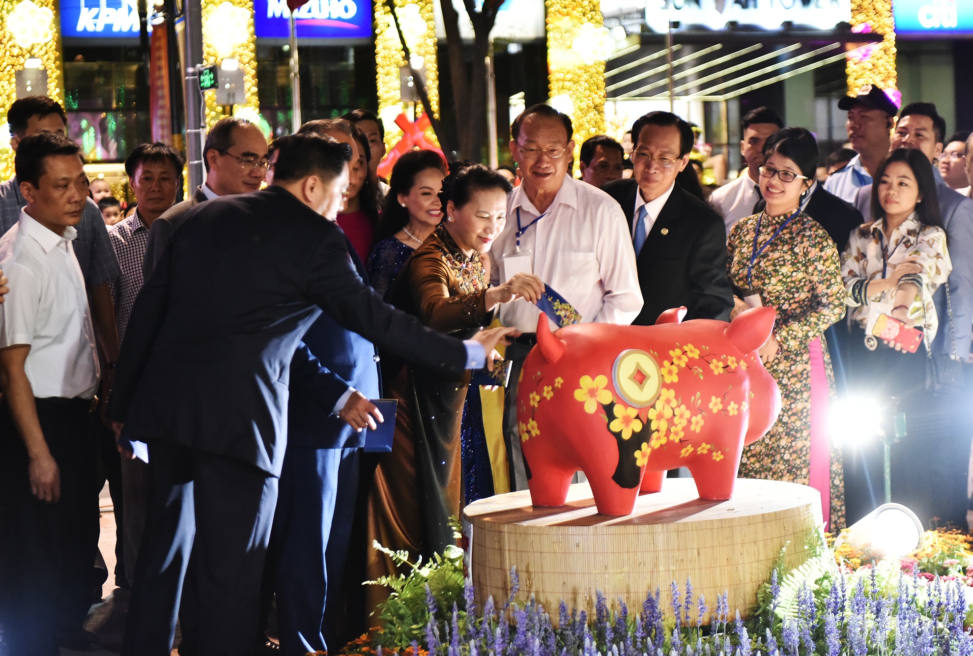 khai mac duong hoa Nguyen Hue Tet Ky Hoi anh 2