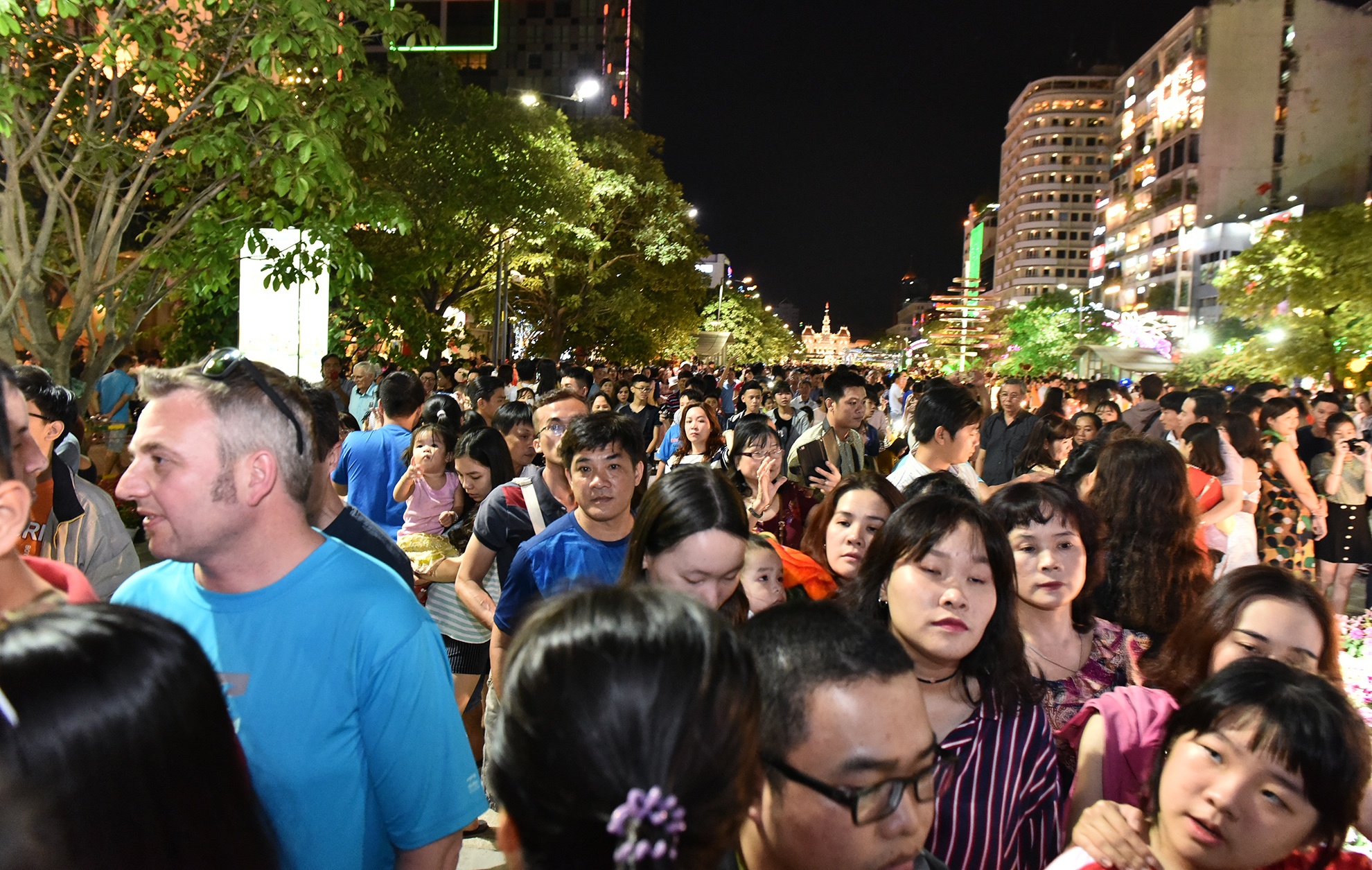 khai mac duong hoa Nguyen Hue Tet Ky Hoi anh 8